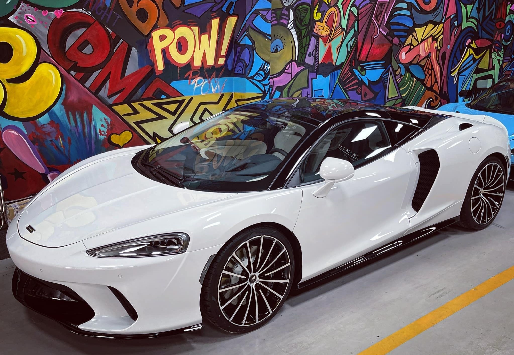 Can canh McLaren GT dau tien tai Viet Nam hinh anh