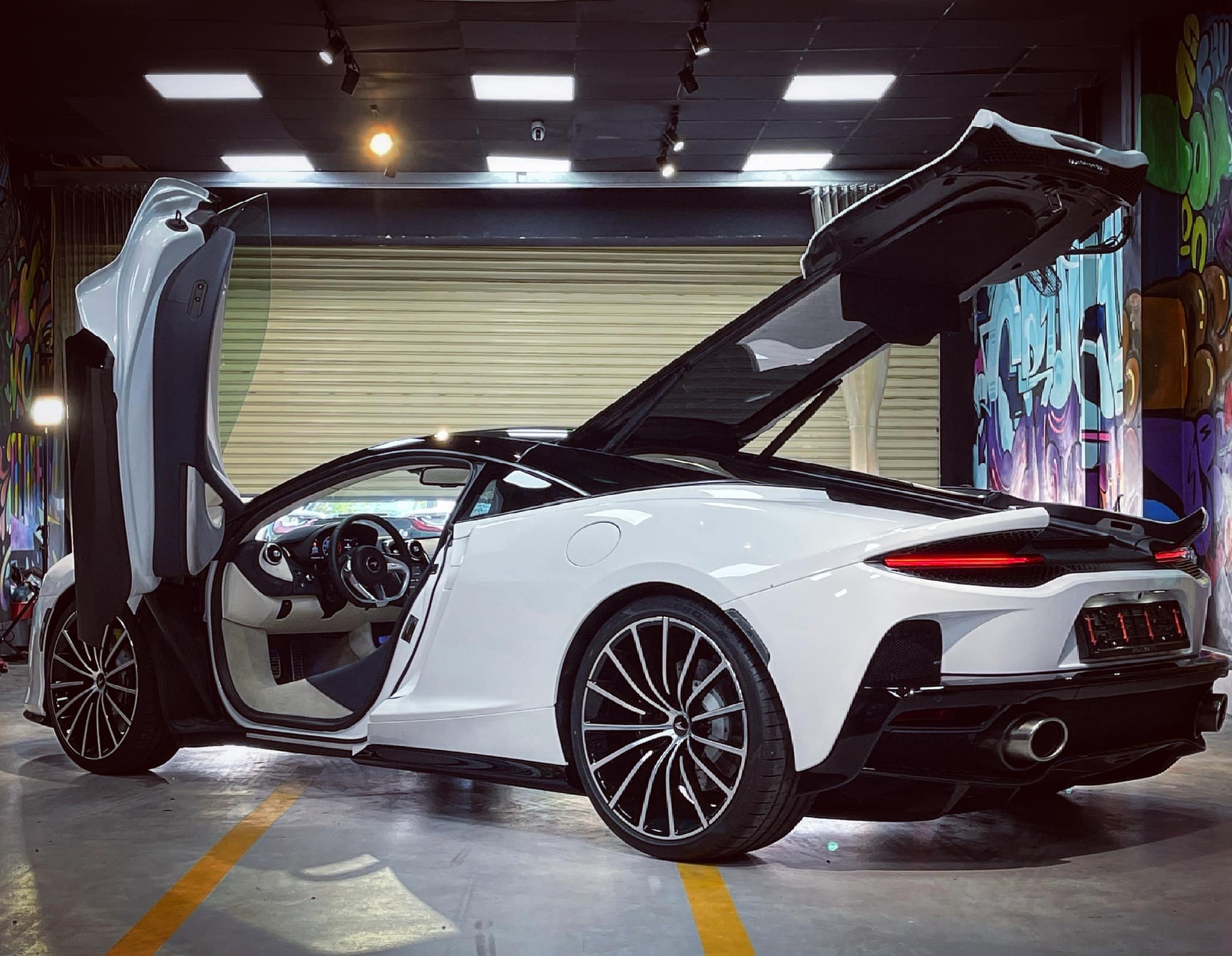 Siêu xe McLaren GT đầu tiên tại Việt Nam ảnh 6 Sieu xe McLaren GT dau tien tai Viet Nam anh 6