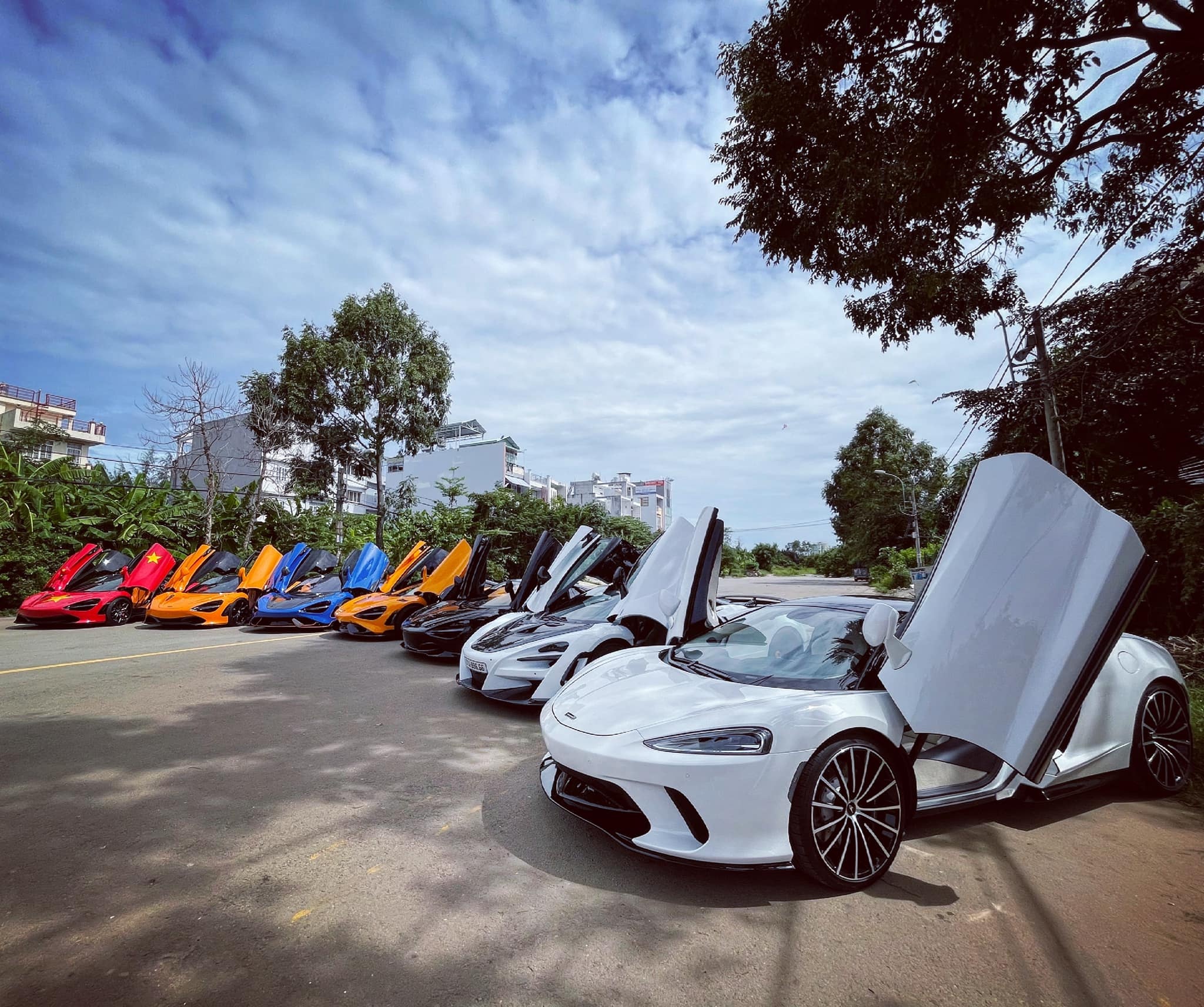 Siêu xe McLaren GT đầu tiên tại Việt Nam ảnh 8 Sieu xe McLaren GT dau tien tai Viet Nam anh 8
