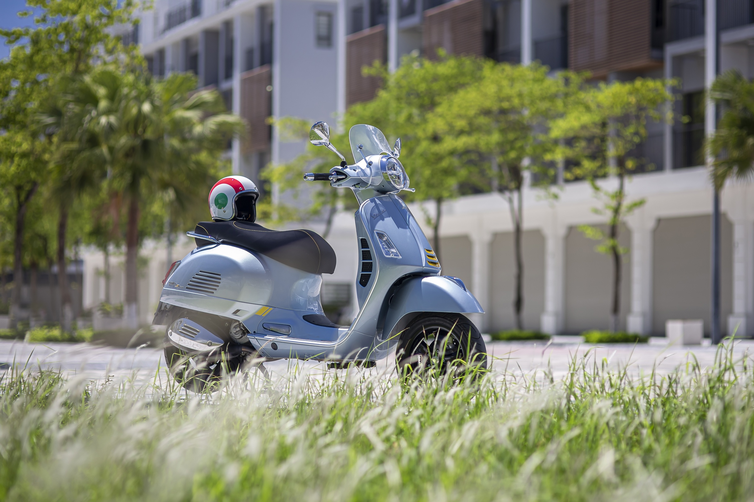 xe tay ga đắt tiền dành cho nam giới ảnh 1 xe tay ga dat tien danh cho nam gioi anh 1