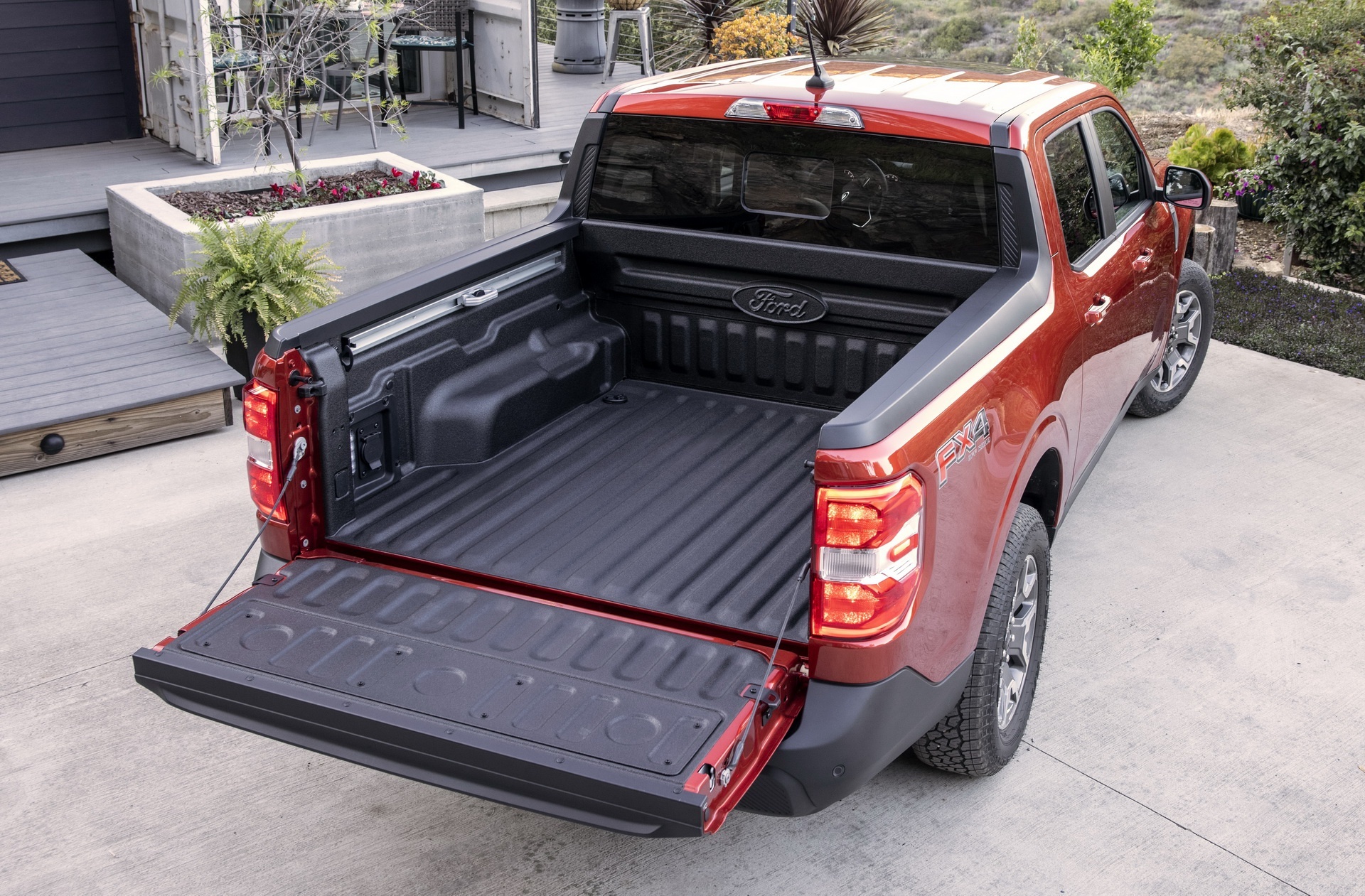 So sánh Ford Maverick và Hyundai Santa Cruz ảnh 5 So sanh Ford Maverick va Hyundai Santa Cruz anh 5