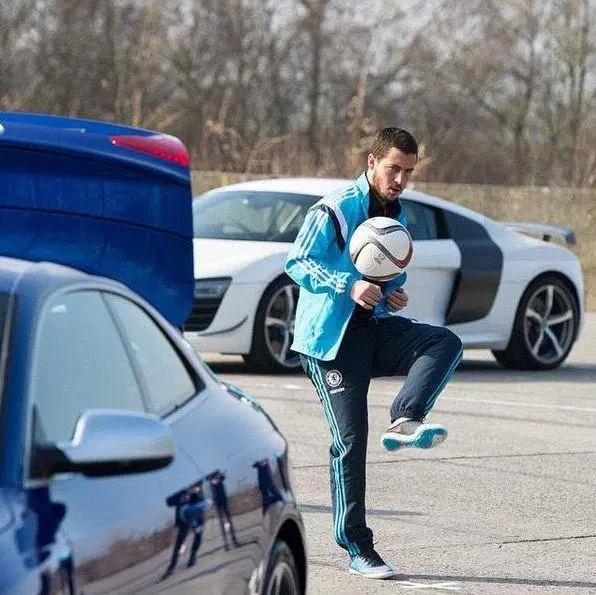 Dan xe cua anh em nha Hazard anh 8