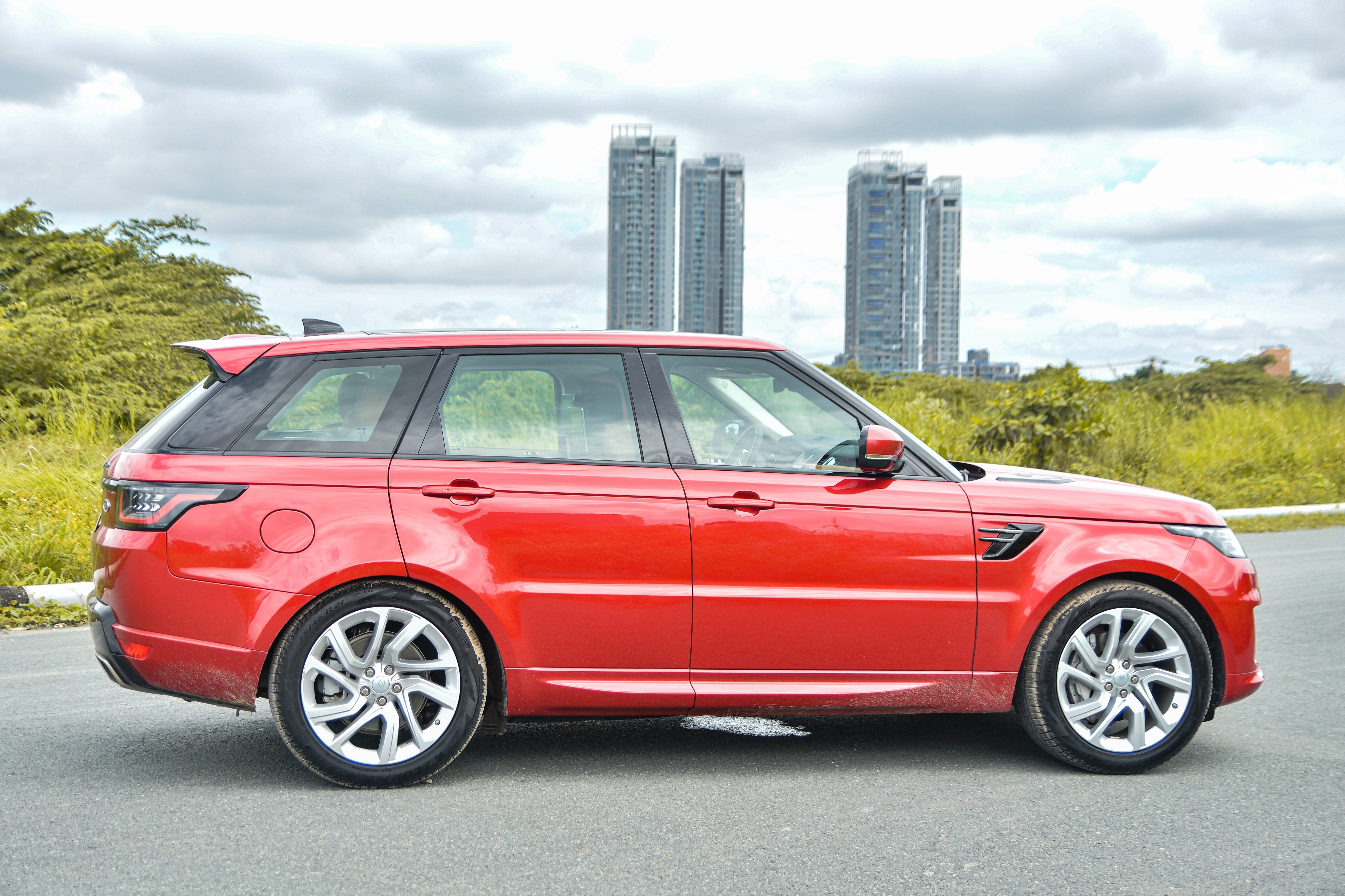 Nhung mau xe doi thu giua Anh va Duc anh 17