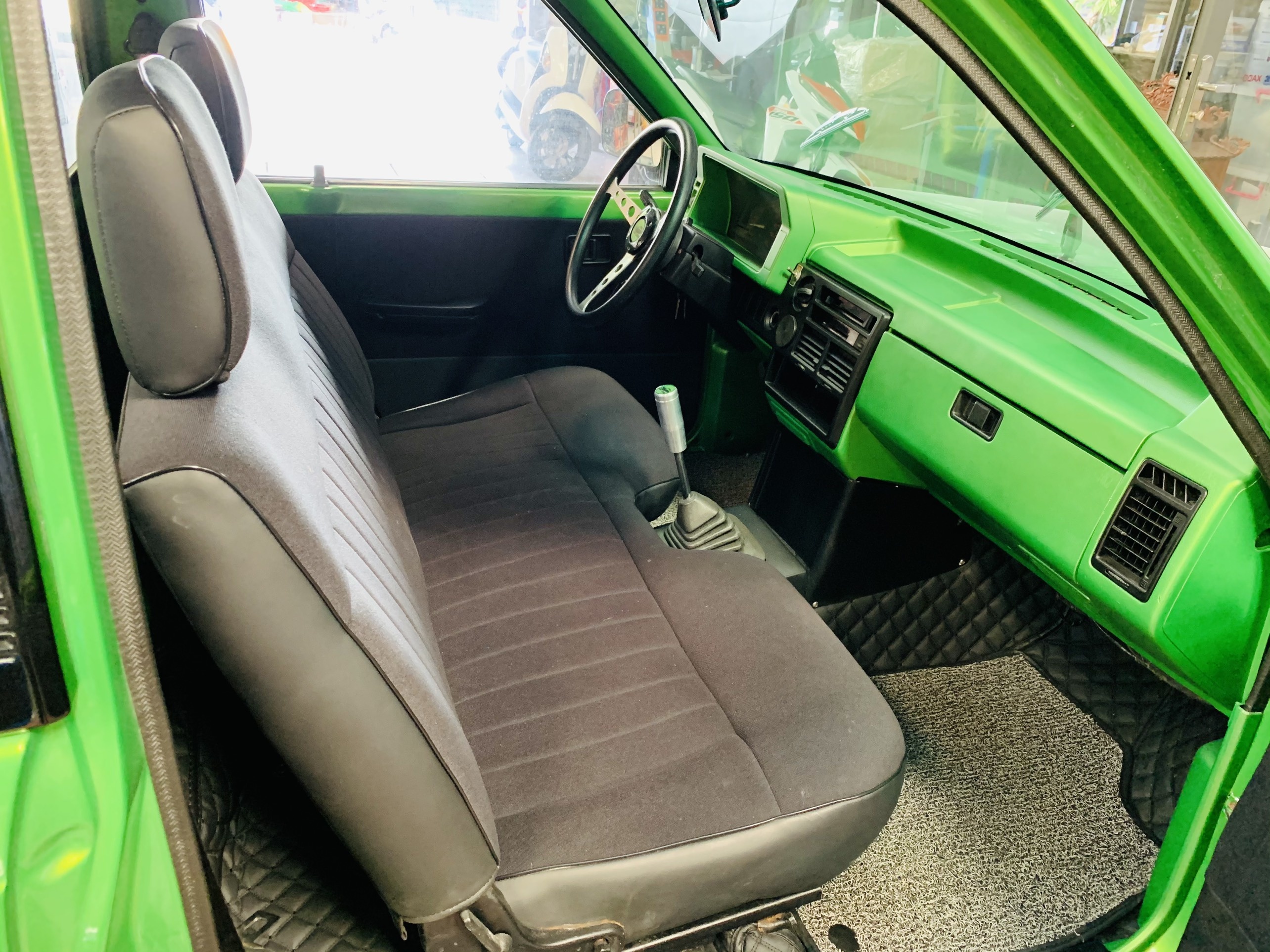 Mẫu bán tải Mazda 30 năm tuổi được độ JDM ảnh 11 Mau ban tai Mazda 30 nam tuoi duoc do JDM anh 11