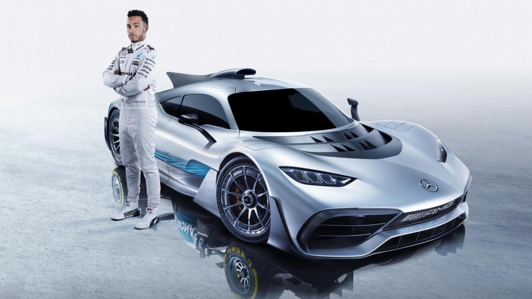 Nhung mau oto mang 'trai tim' cua xe dua F1 hinh anh