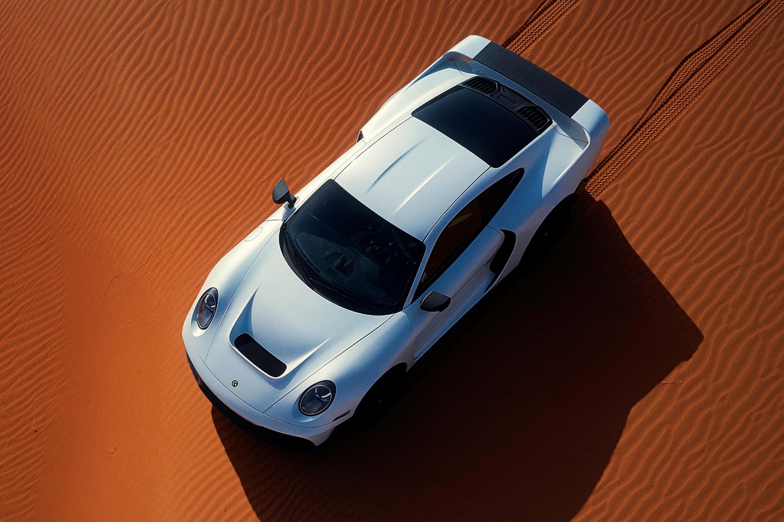 Siêu xe địa hình làm từ Porsche 911 có giá nửa triệu USD ảnh 5 Sieu xe dia hinh lam tu Porsche 911 co gia nua trieu USD anh 5