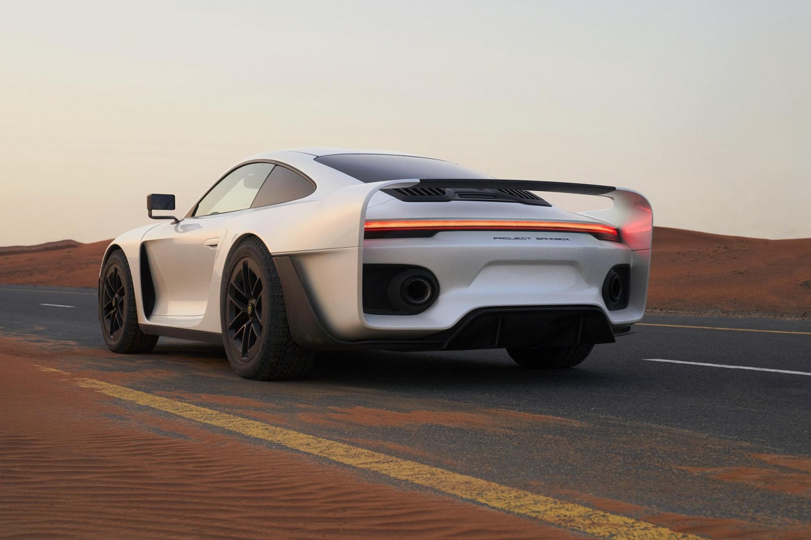 Siêu xe địa hình làm từ Porsche 911 có giá nửa triệu USD ảnh 6 Sieu xe dia hinh lam tu Porsche 911 co gia nua trieu USD anh 6