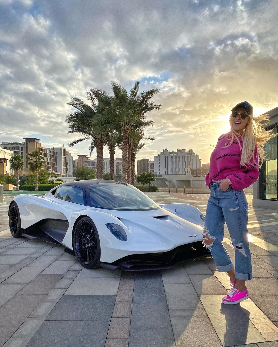 Supercar Blondie giàu cỡ nào? ảnh 4 Supercar Blondie giau co nao? anh 4