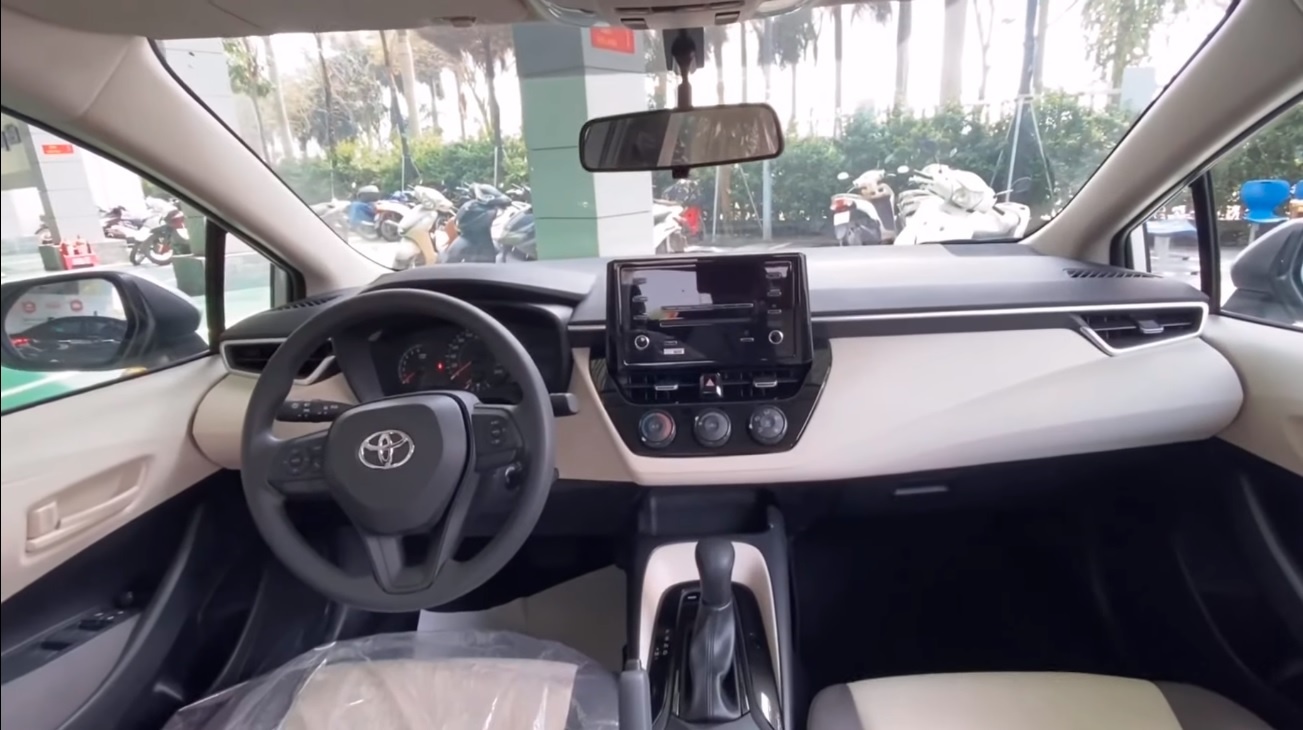 Toyota Corolla Altis 2021 đầu tiên về Việt Nam ảnh 7 Toyota Corolla Altis 2021 dau tien ve Viet Nam anh 7