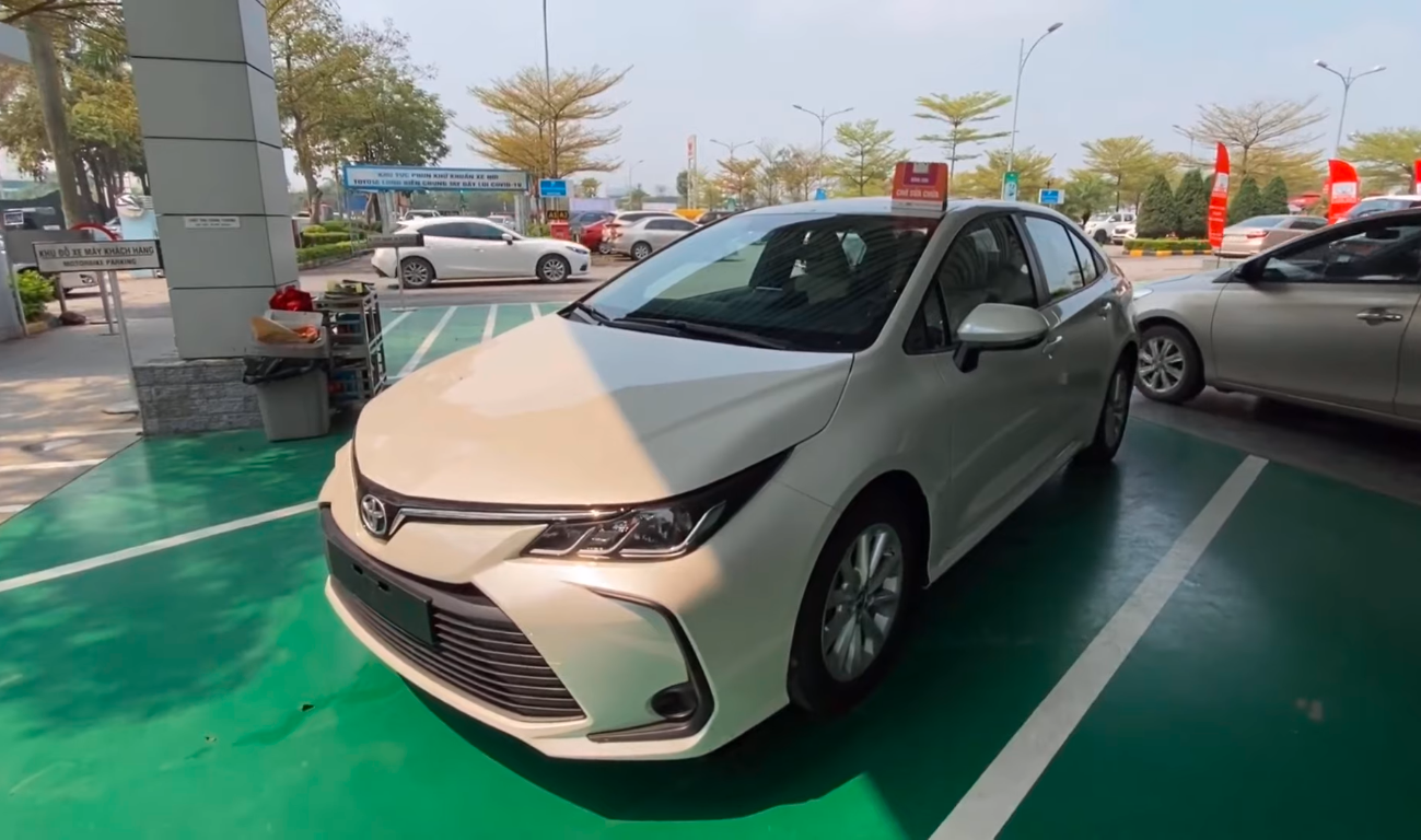 Toyota Corolla Altis 2021 đầu tiên về Việt Nam ảnh 11 Toyota Corolla Altis 2021 dau tien ve Viet Nam anh 11