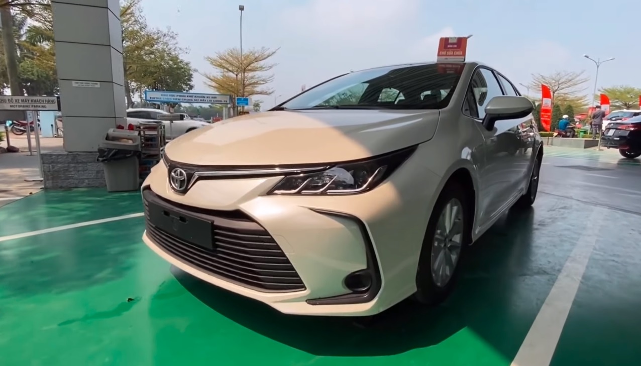 Toyota Corolla Altis 2021 đầu tiên về Việt Nam ảnh 1 Toyota Corolla Altis 2021 dau tien ve Viet Nam anh 1