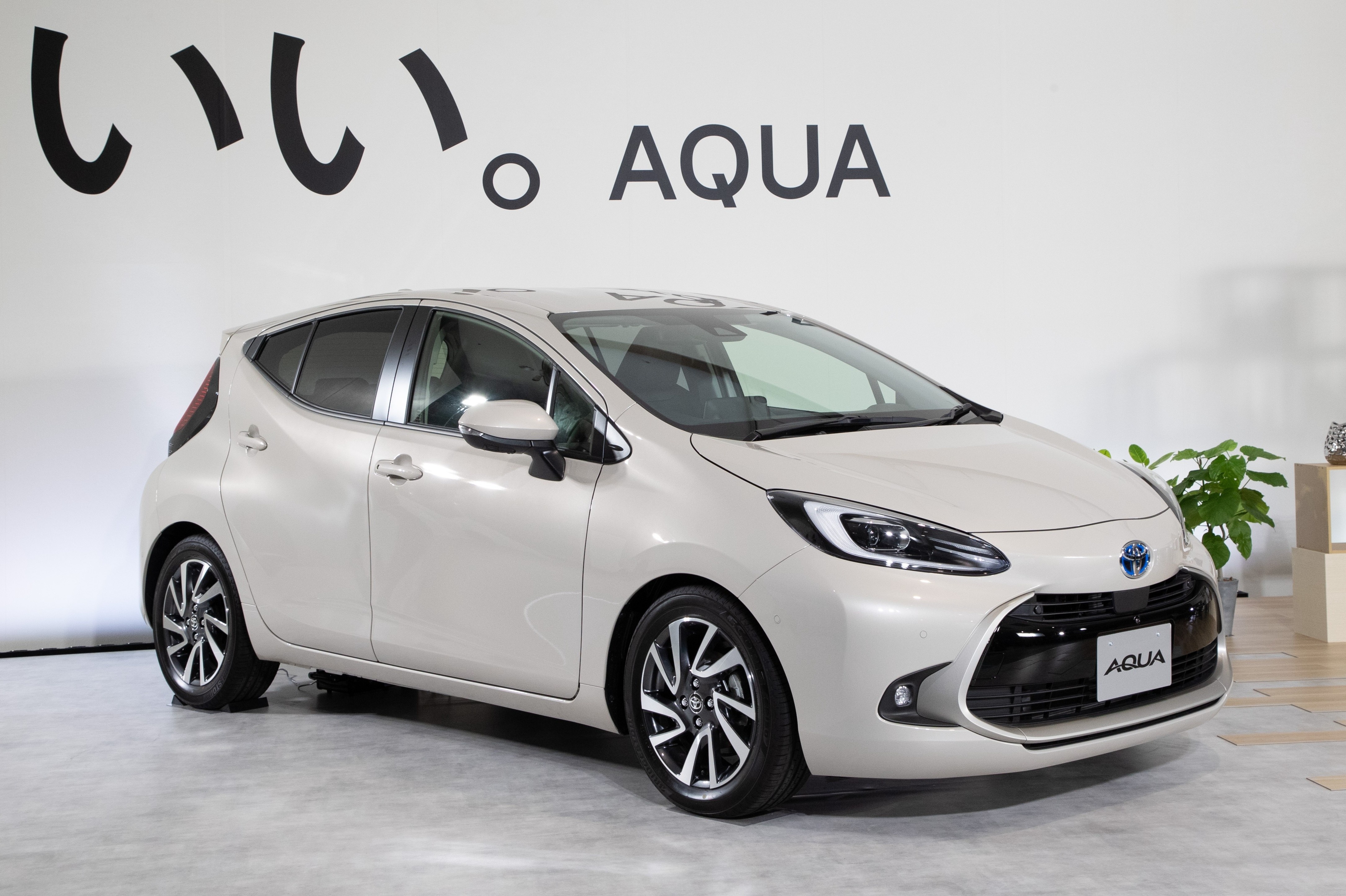 Toyota Prius c 2021 ra mat, phien ban co nho cua Toyota Prius hinh anh