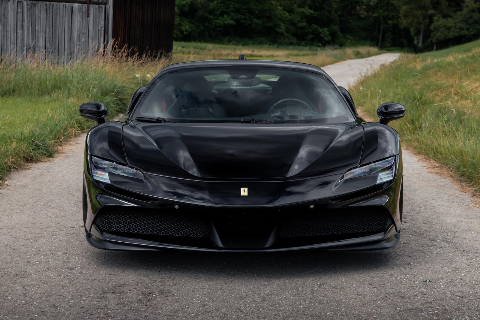 Bản độ Ferrari SF90 Stradale của Novitec mạnh 1.033 mã lực ảnh 5 Ban do Ferrari SF90 Stradale cua Novitec manh 1.033 ma luc anh 5