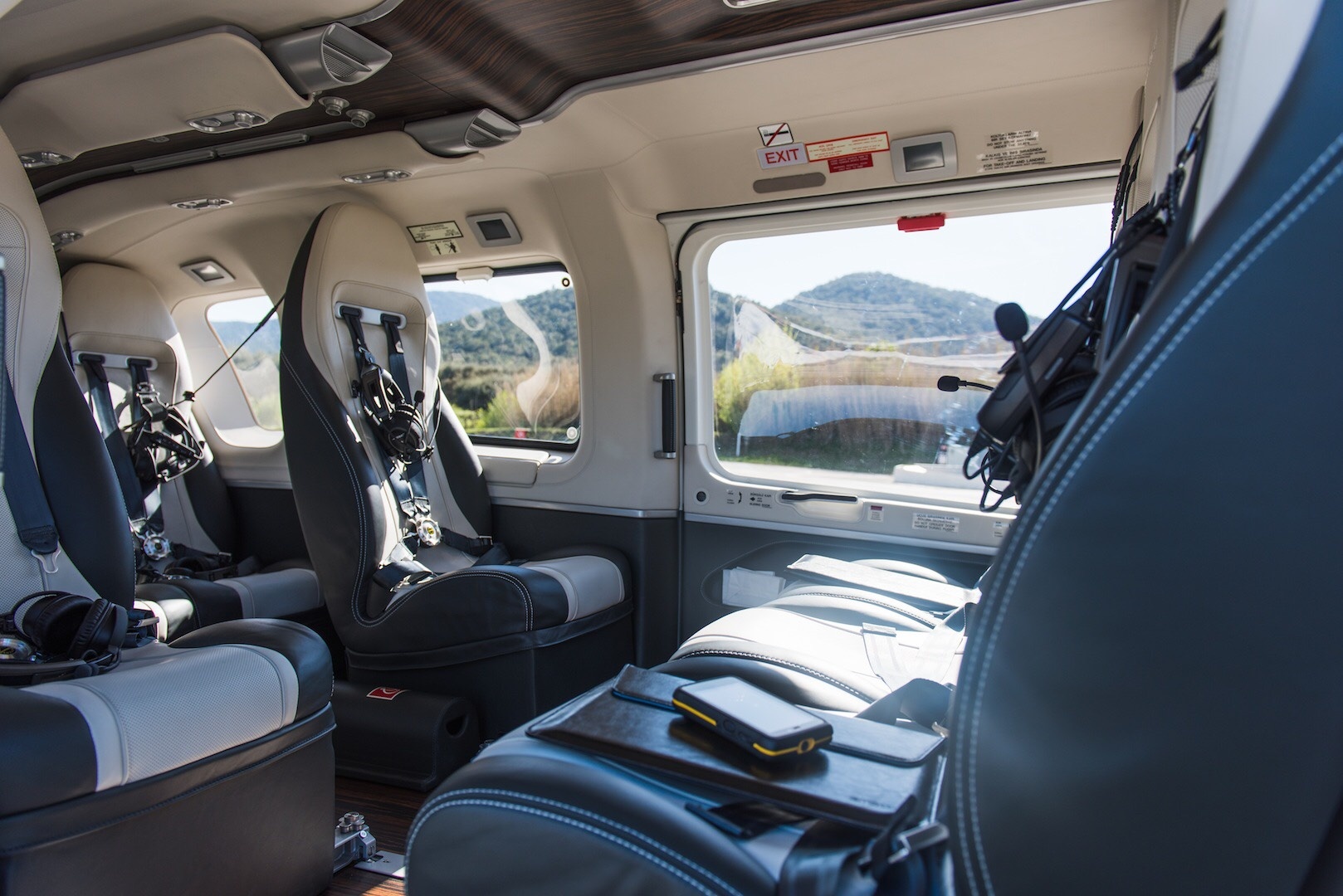 Chiec truc thang Mercedes-Benz Airbus H-145 cua Neymar anh 10