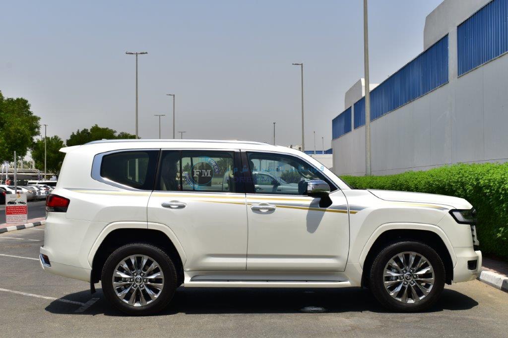 Chi tiet Toyota Land Cruiser 2022 ban cao cap nhat anh 5