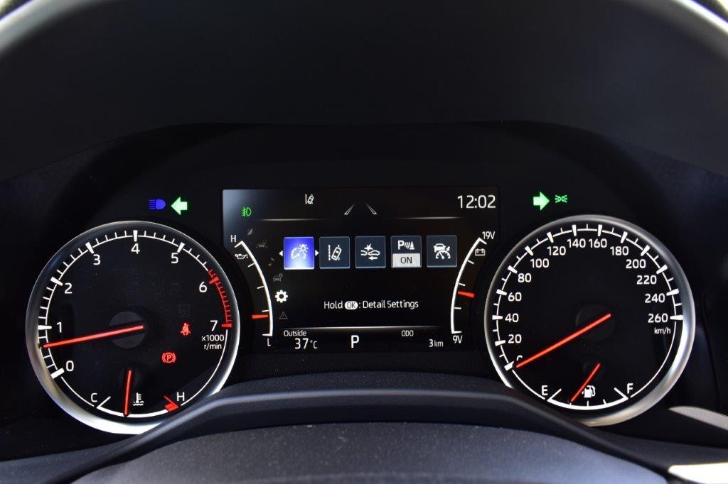 Chi tiet Toyota Land Cruiser 2022 ban cao cap nhat anh 17