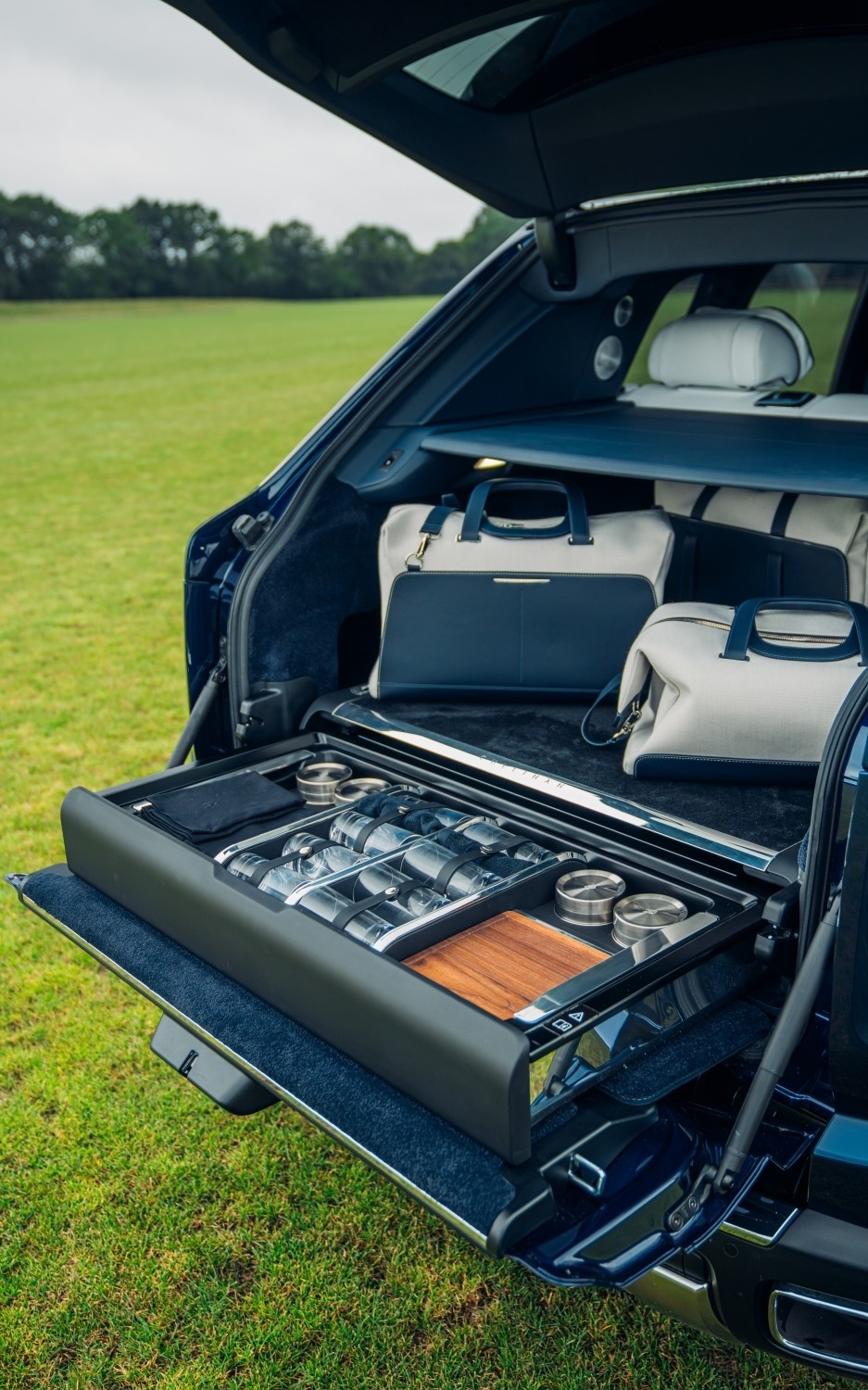 Gói nâng cấp mới của Rolls-Royce Cullinan ảnh 1 Goi nang cap moi cua Rolls-Royce Cullinan anh 1