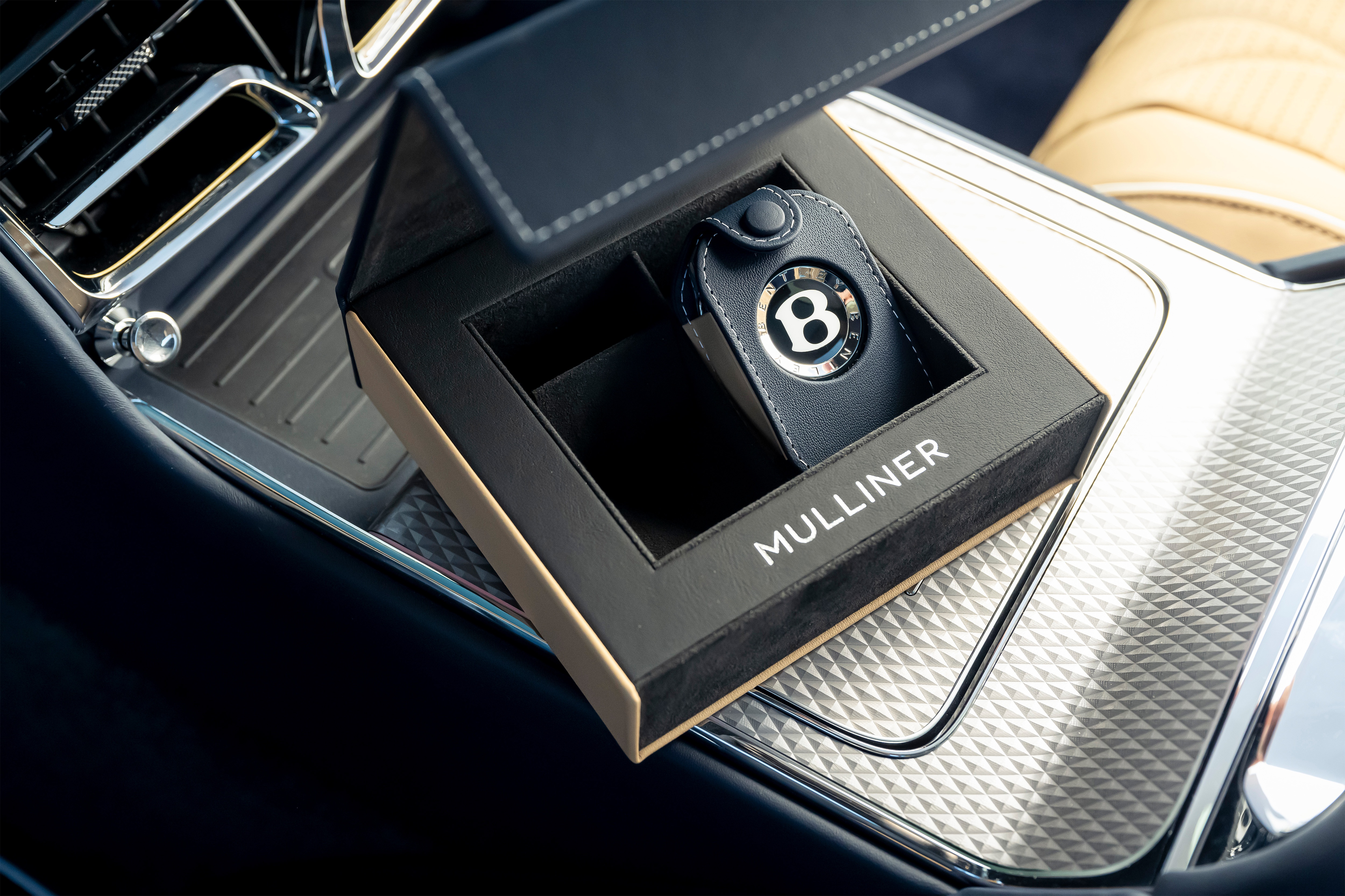 Bentley Flying Spur Mulliner 2022 sắp ra mắt ảnh 11 Bentley Flying Spur Mulliner 2022 sap ra mat anh 11