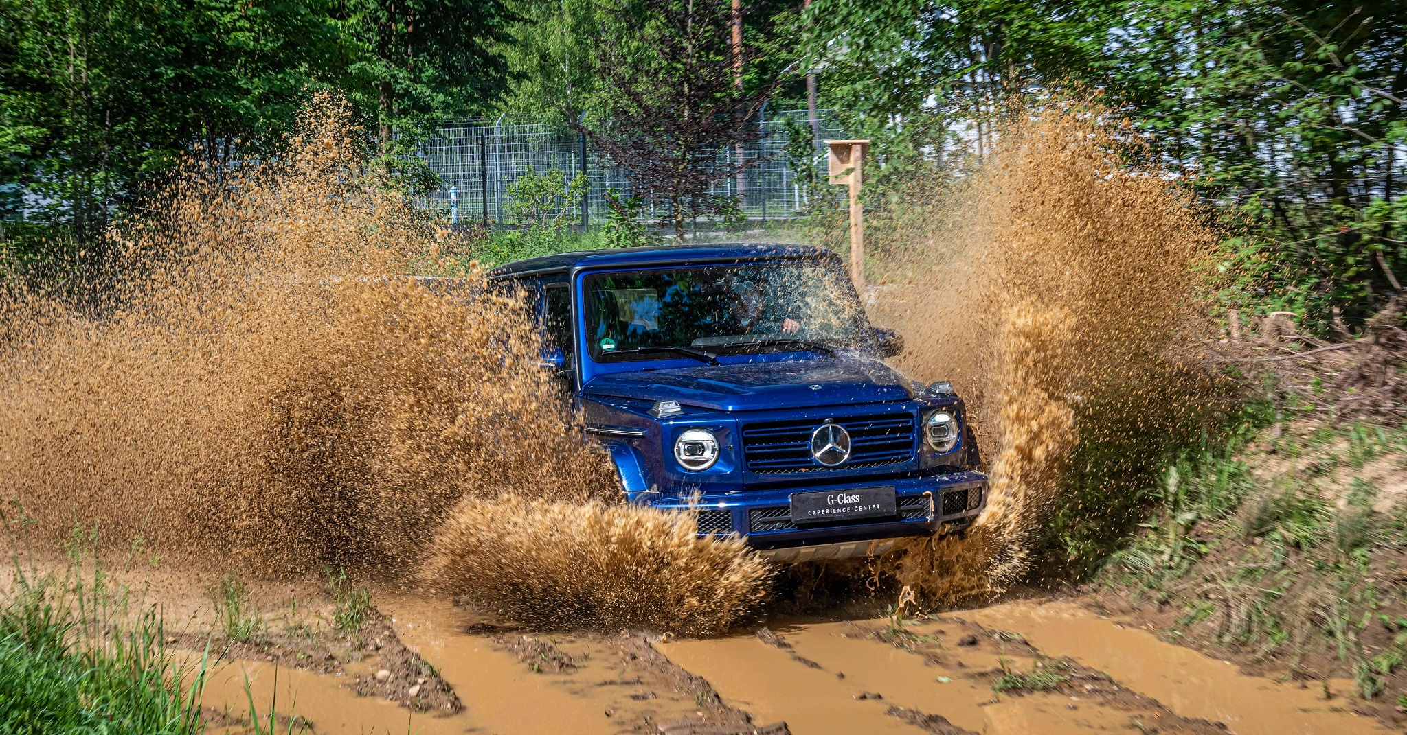 Mercedes-Benz G-Class chạy điện sắp ra mắt ảnh 2 Mercedes-Benz G-Class chay dien sap ra mat anh 2