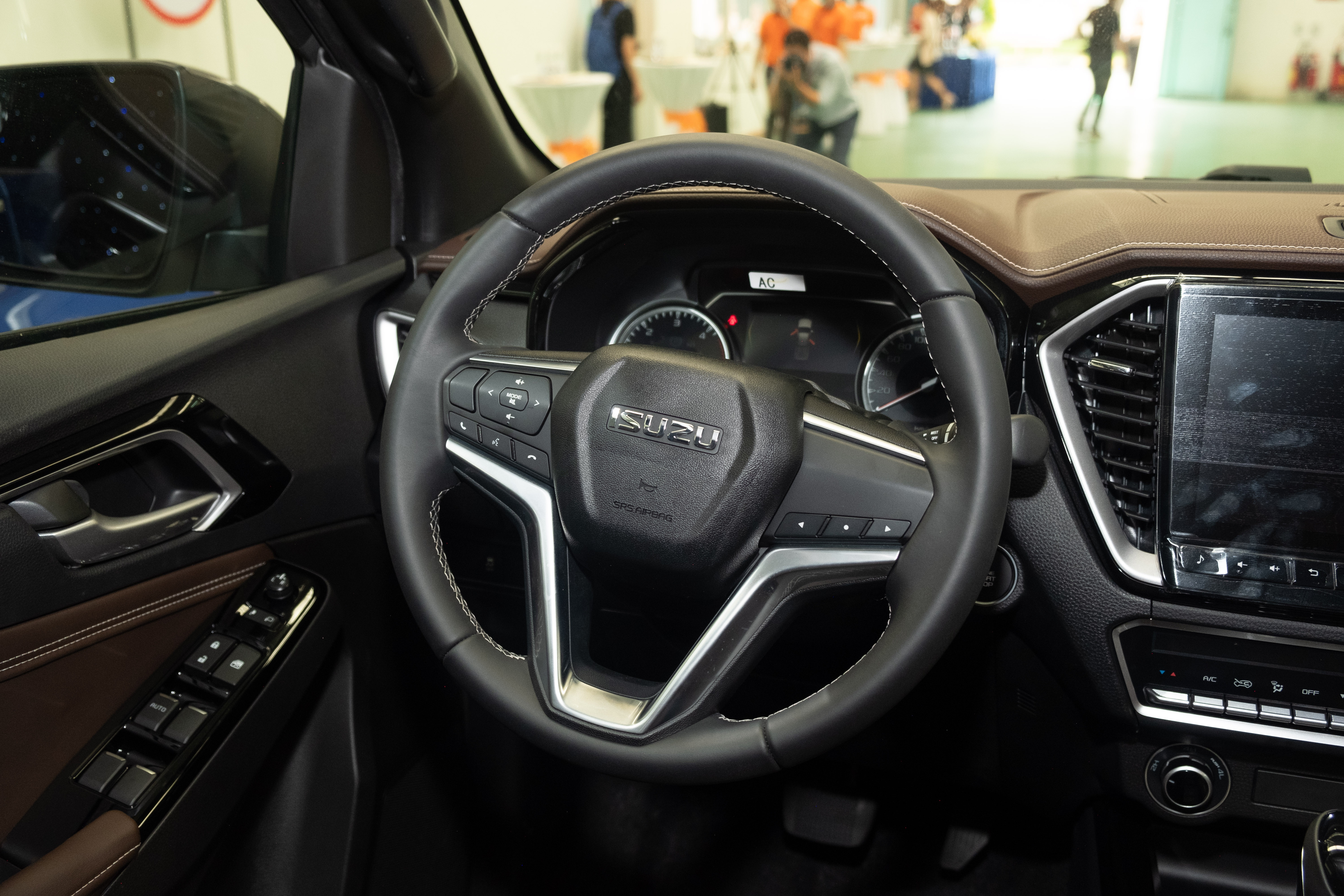 3 mẫu bán tải bản cao cấp rẻ nhất thị trường ảnh 9 3 mau ban tai ban cao cap re nhat thi truong anh 9