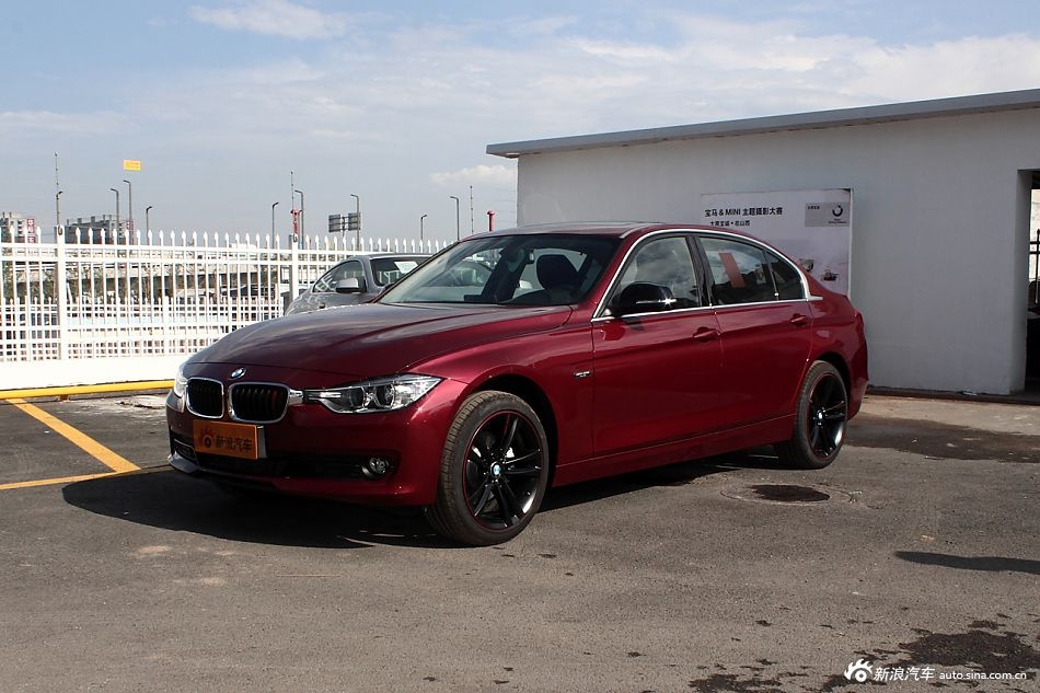 Dan xe sang dat gia cua Trieu Vy anh 10