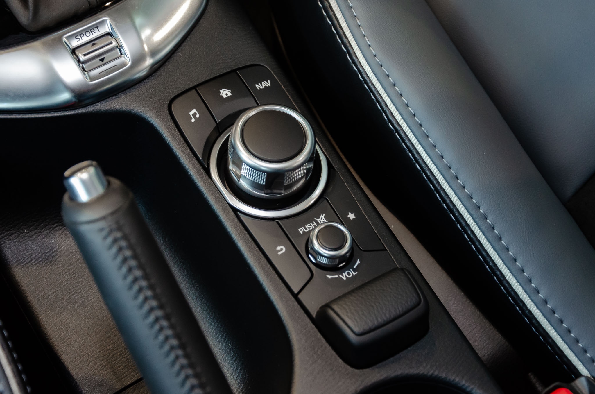 Những mẫu sedan tiết kiệm nhiên liệu nhất thị trường ảnh 3 Nhung mau sedan tiet kiem nhien lieu nhat thi truong anh 3