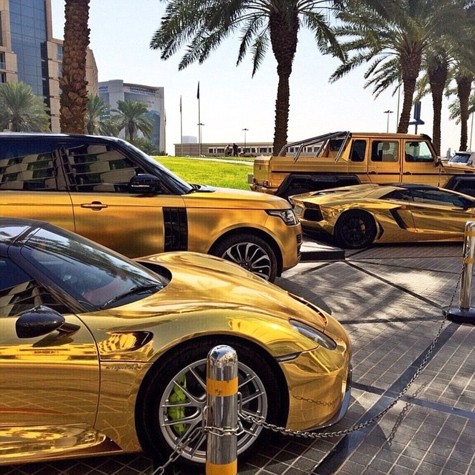 Những siêu xe triệu USD của hoàng tử Saudi Arabia ảnh 16 Nhung sieu xe trieu USD cua hoang tu Saudi Arabia anh 16
