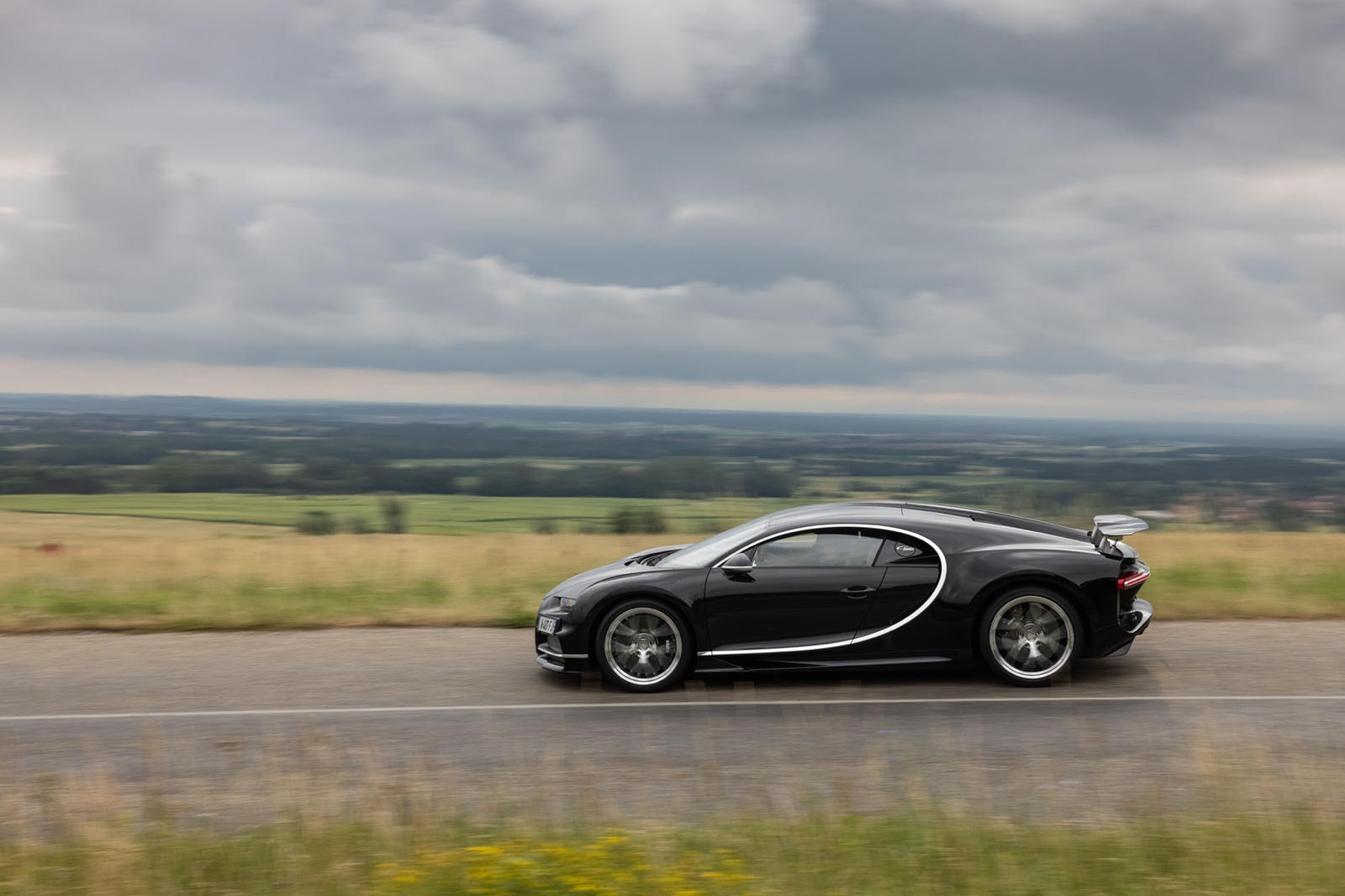 Danh gia sieu xe Bugatti Chiron Sport anh 13