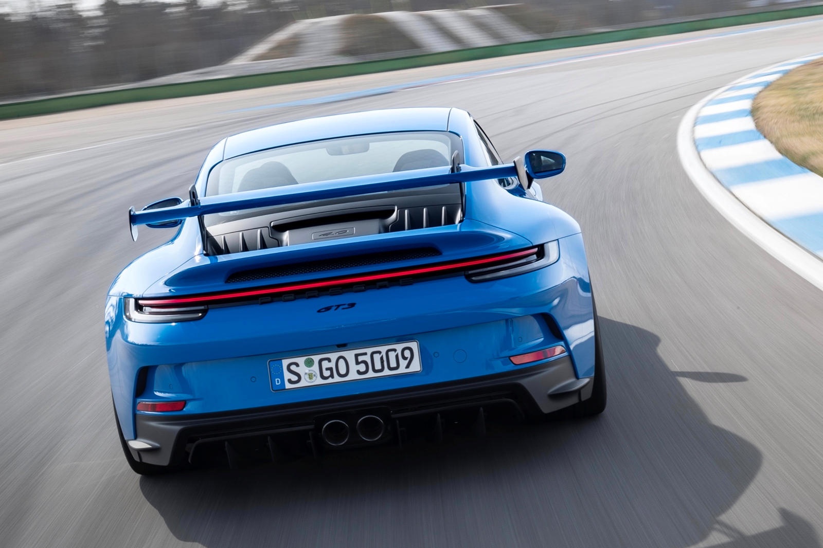 Porsche 911 GT3 2022 se co cong nghe xe dua anh 8