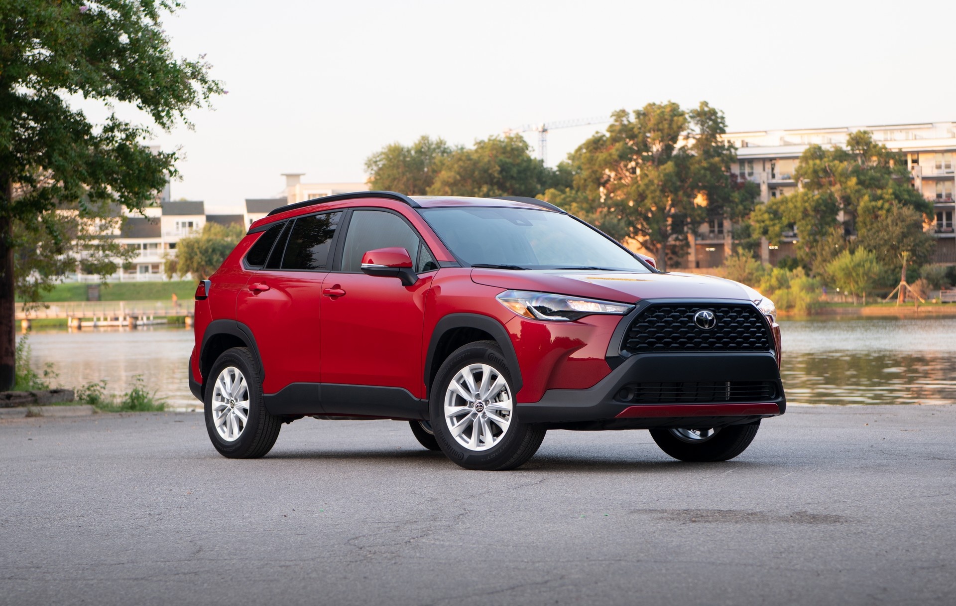 Toyota Corolla Cross co gia 22.000 USD tai My anh 6