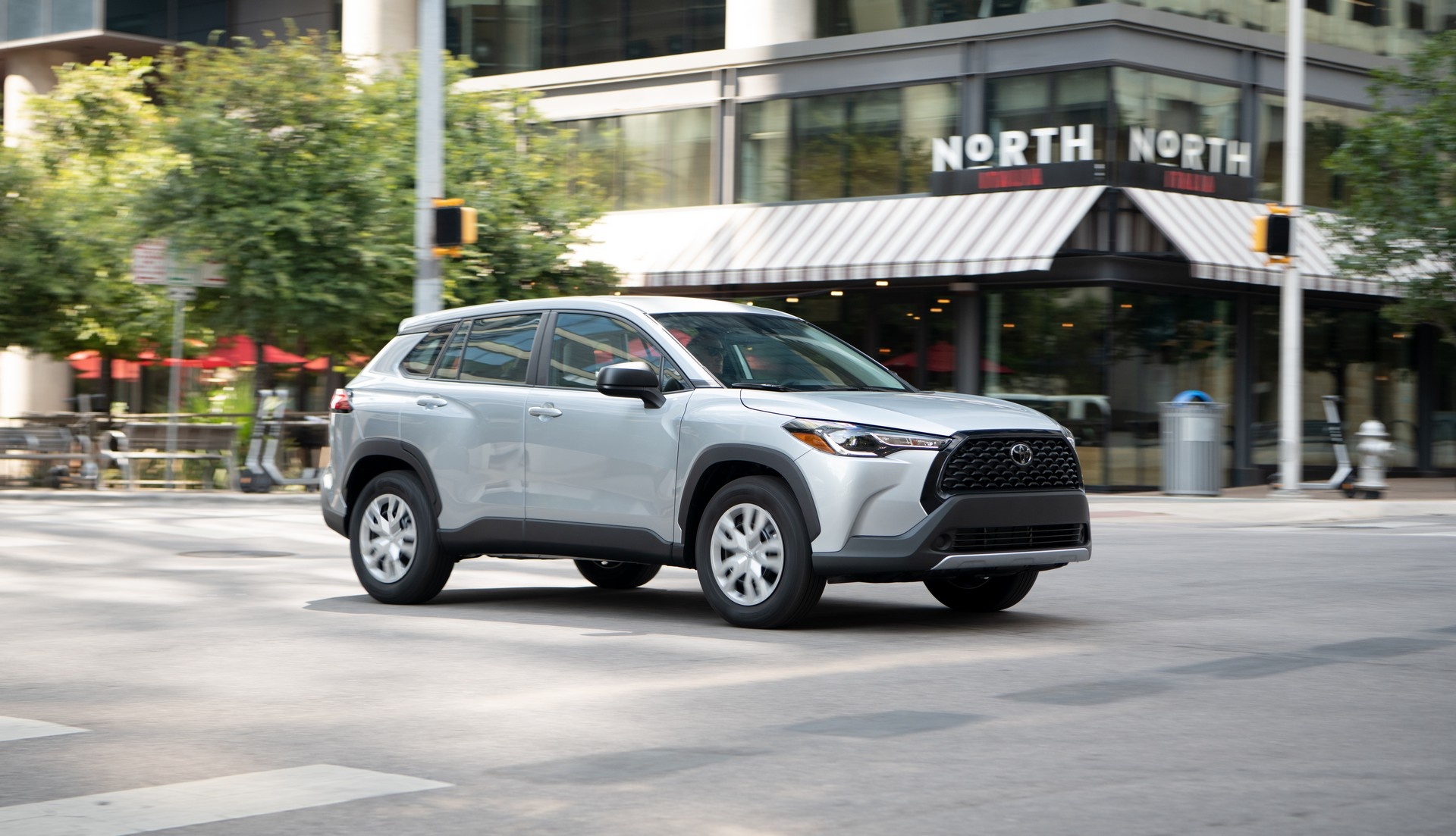 Toyota Corolla Cross co gia 22.000 USD tai My anh 13