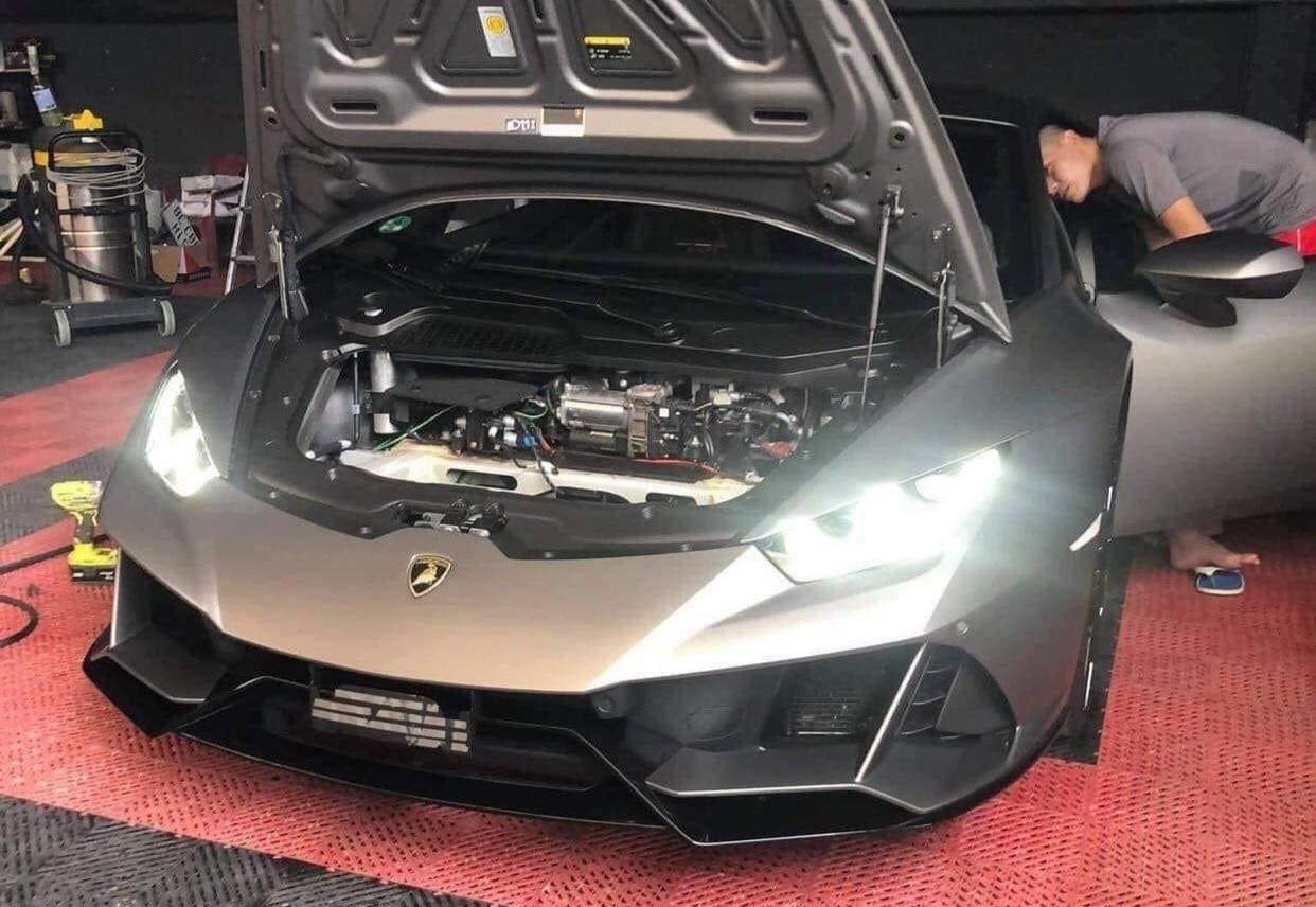 Lamborghini Huracan EVO dau tien tai Viet Nam hinh anh