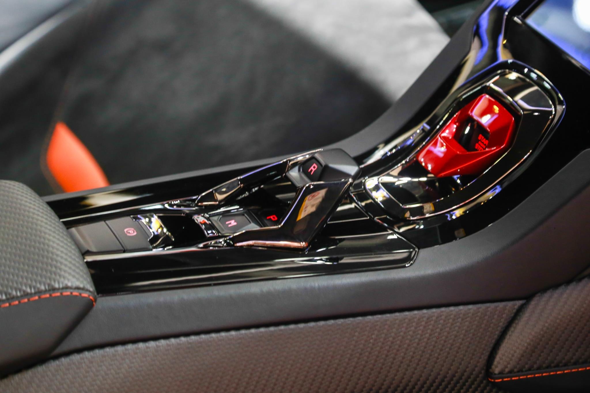 Lamborghini Huracan EVO dau tien ve Viet Nam anh 6