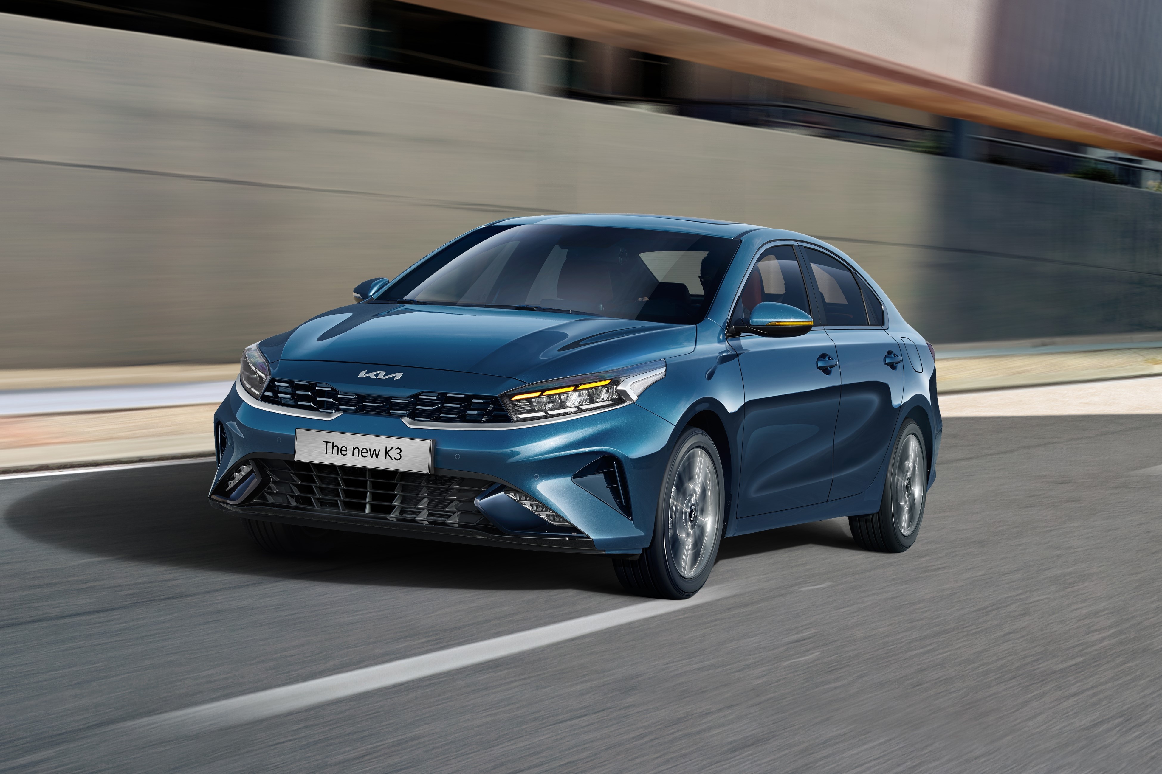 3 mau sedan hang C so tu dong gia re nhat anh 2