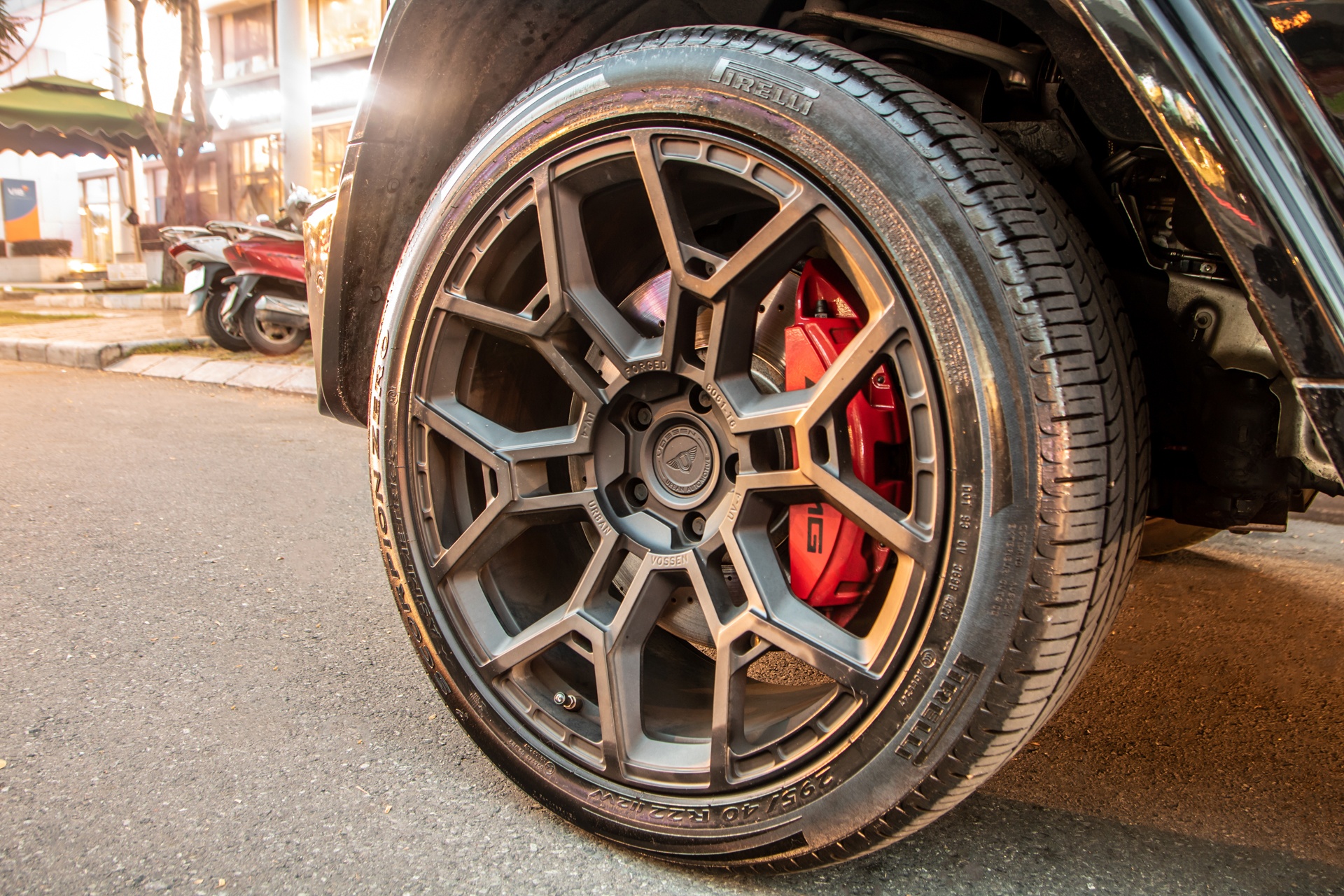 Mercedes-AMG G 63 độ Brabus 800 tại TP.HCM ảnh 5 Mercedes-AMG G 63 do Brabus 800 tai TP.HCM anh 5
