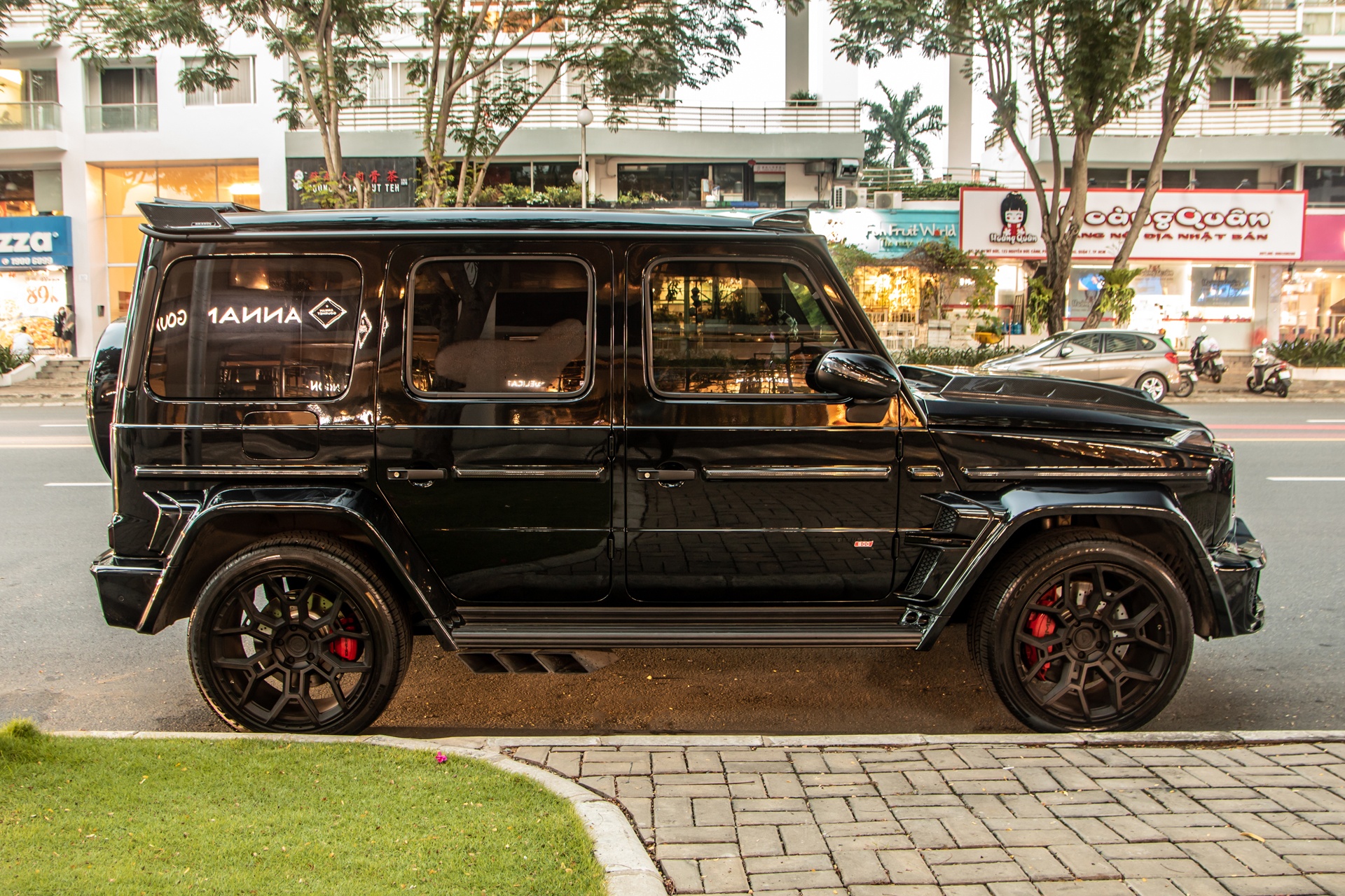 Mercedes-AMG G 63 độ Brabus 800 tại TP.HCM ảnh 2 Mercedes-AMG G 63 do Brabus 800 tai TP.HCM anh 2