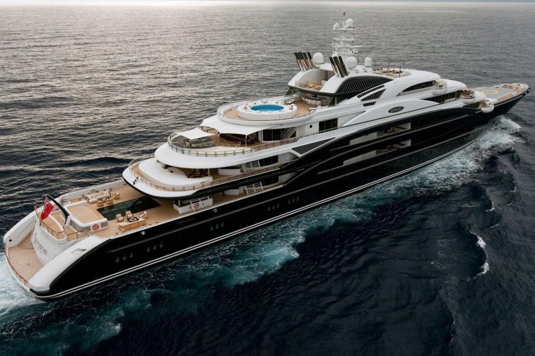 Sieu du thuyen 458 trieu USD cua ong chu CLB Newcastle hinh anh