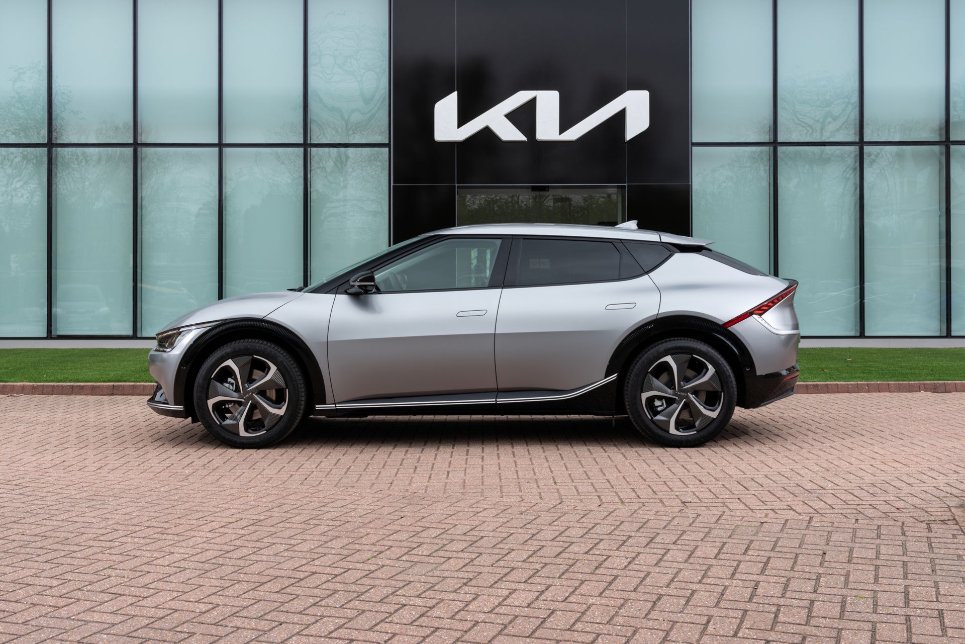 Kia ra mắt 7 xe mới trong một ngày ảnh 27 Kia ra mat 7 xe moi trong mot ngay anh 27