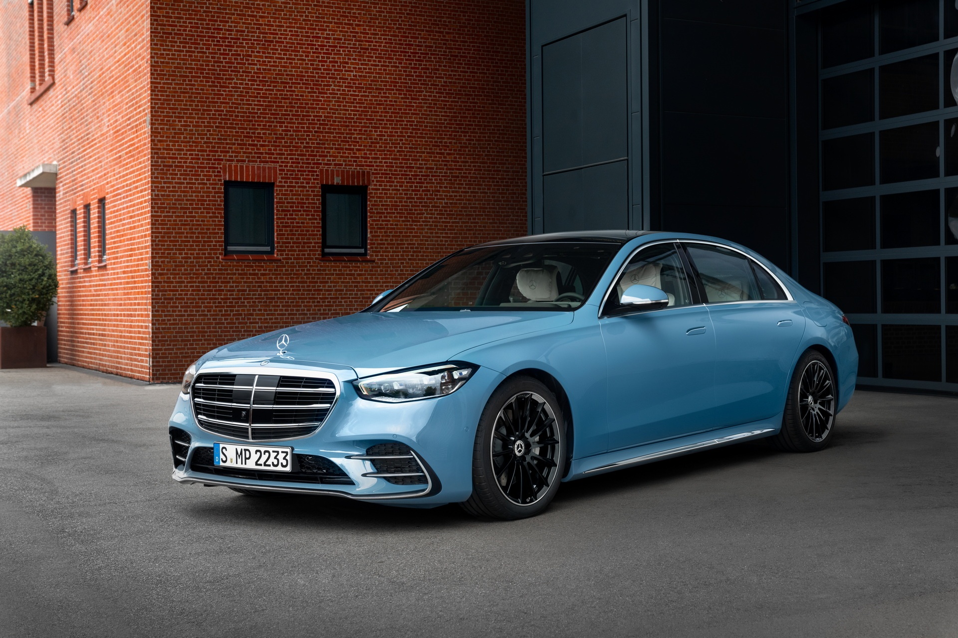 Mercedes-Benz bổ sung thêm tùy chọn cá nhân hóa ảnh 1 Mercedes-Benz bo sung them tuy chon ca nhan hoa anh 1