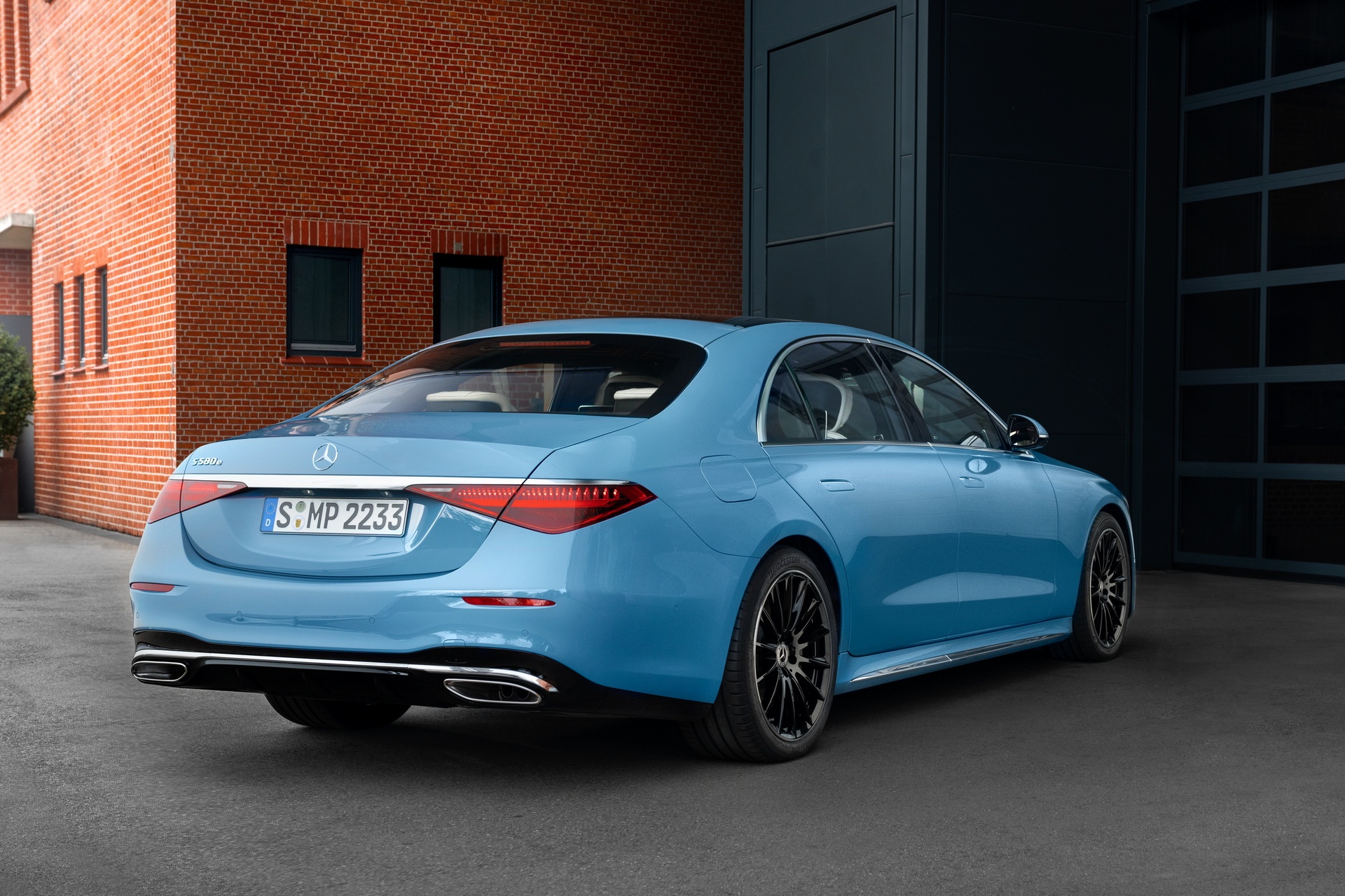 Mercedes-Benz bổ sung thêm tùy chọn cá nhân hóa ảnh 3 Mercedes-Benz bo sung them tuy chon ca nhan hoa anh 3