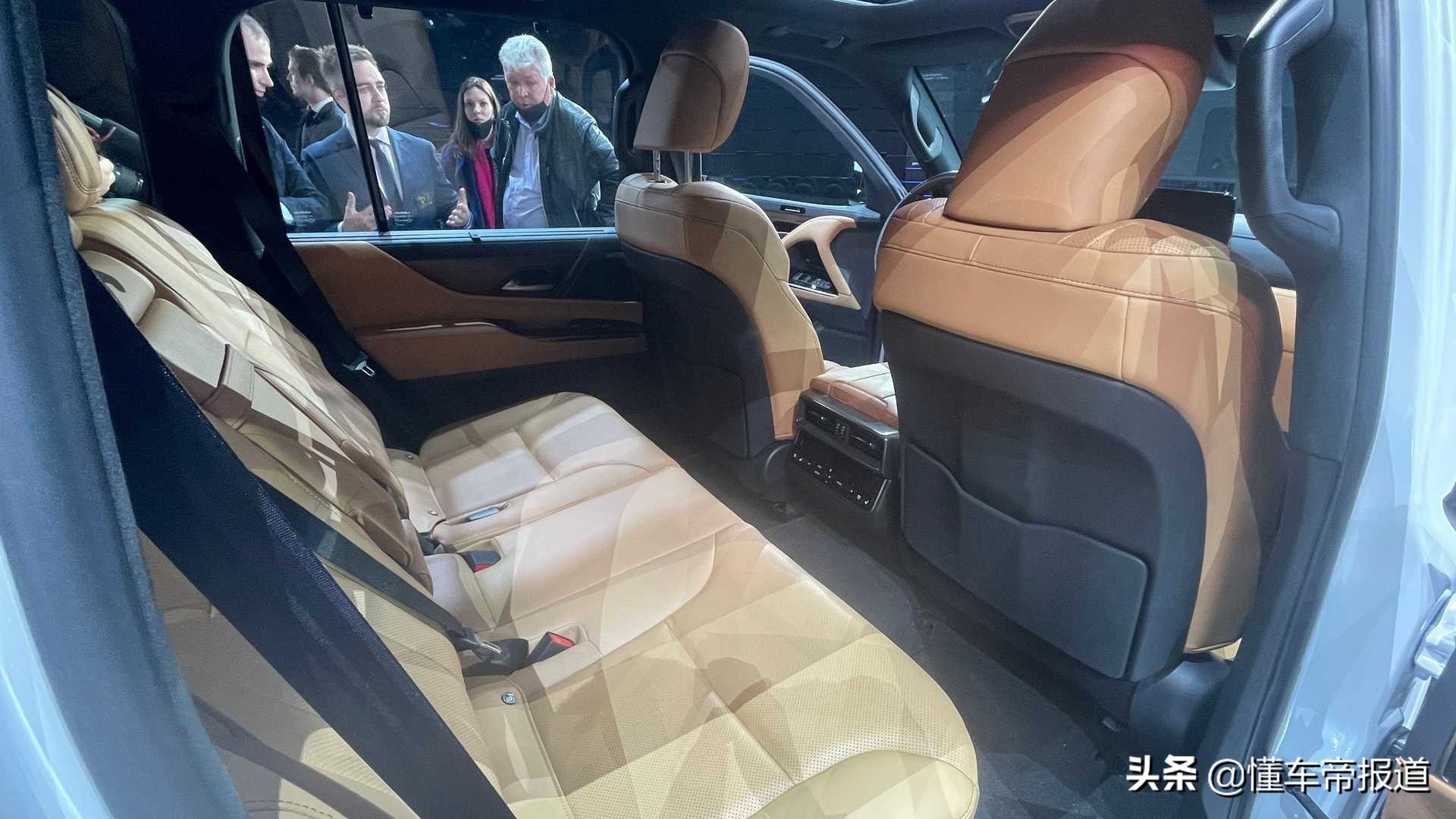 Chi tiet Lexus LX 2022 ban dong co diesel anh 6