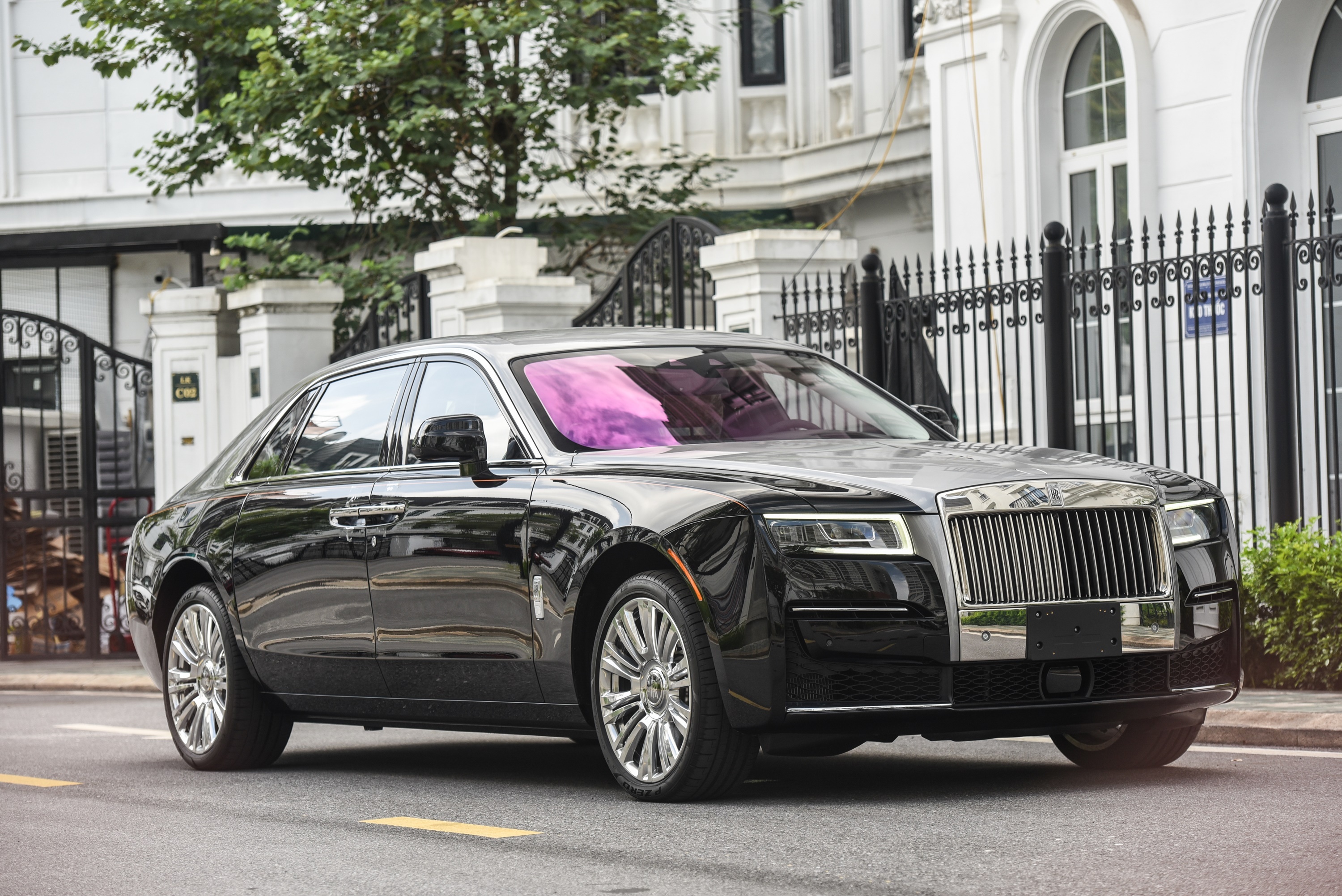Rolls-Royce Ghost 2021 sap ve Viet Nam co gi dac biet? anh 13