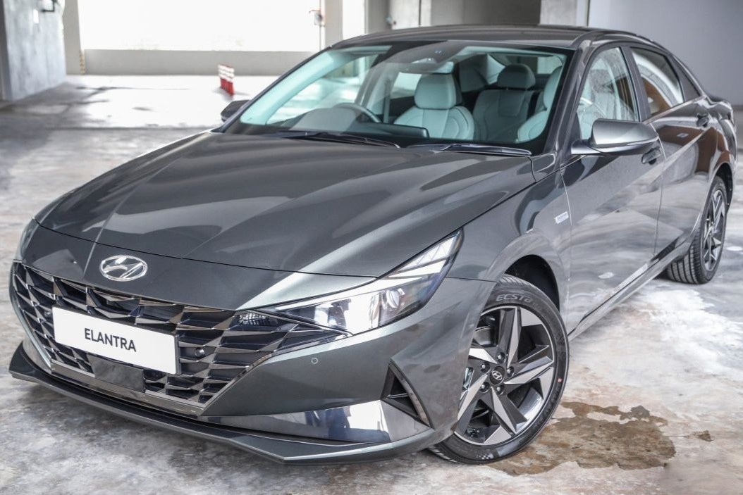 Nhieu mau sedan hang C moi co the ra mat tai Viet Nam trong nam sau hinh anh