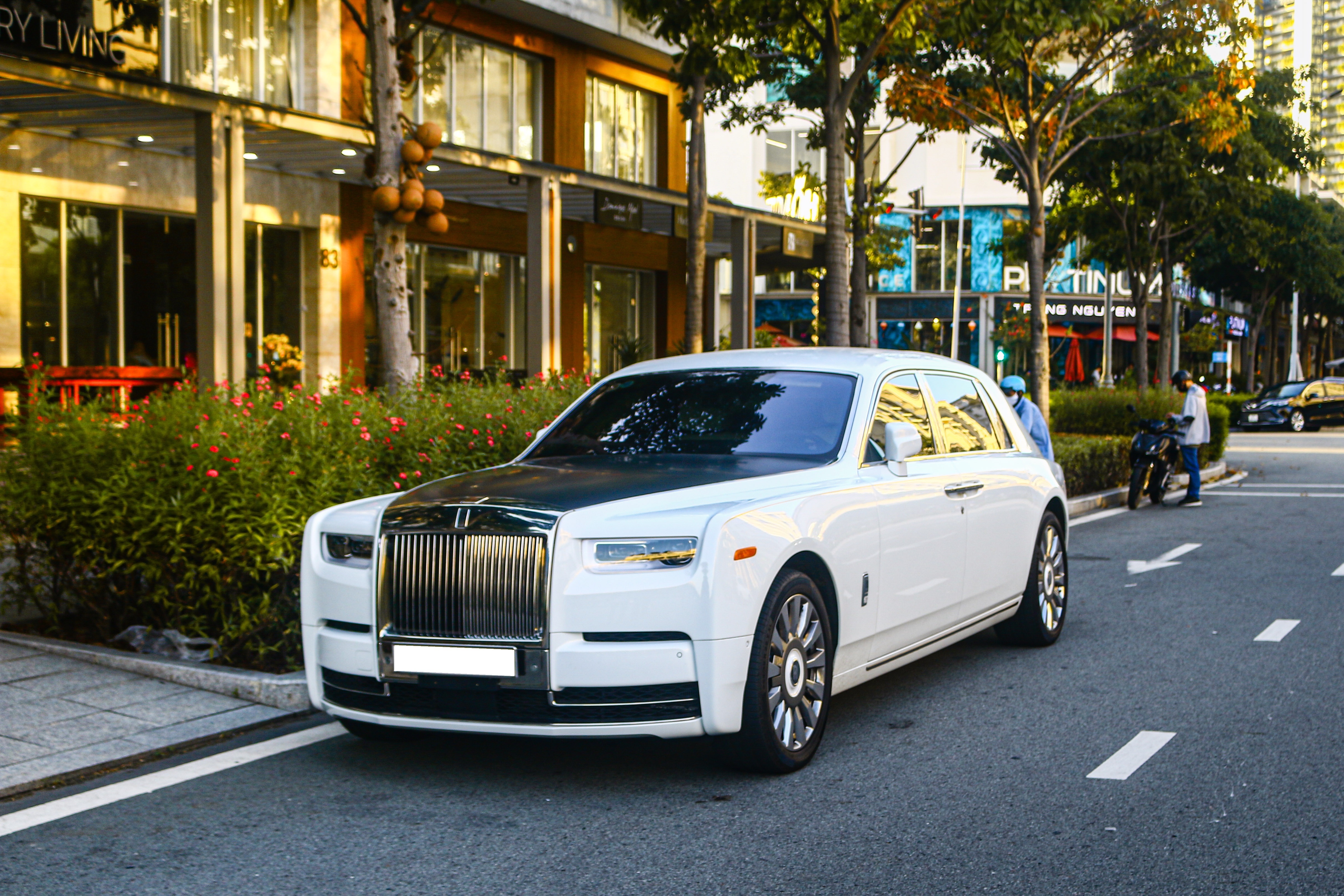 Chi tiet Rolls-Royce Phantom VIII Tranquility tai TP.HCM anh 5