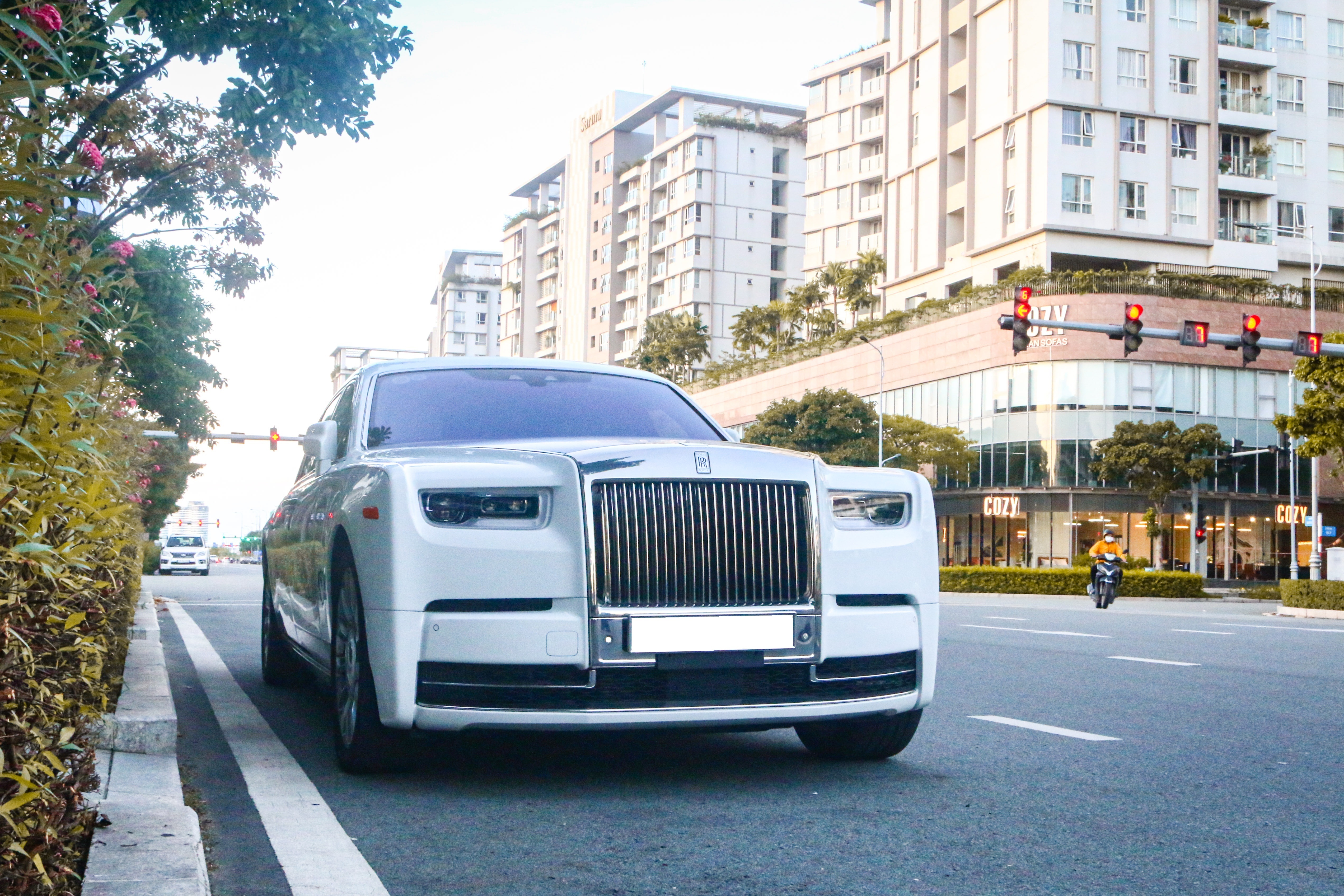 Chi tiet Rolls-Royce Phantom VIII Tranquility tai TP.HCM anh 3