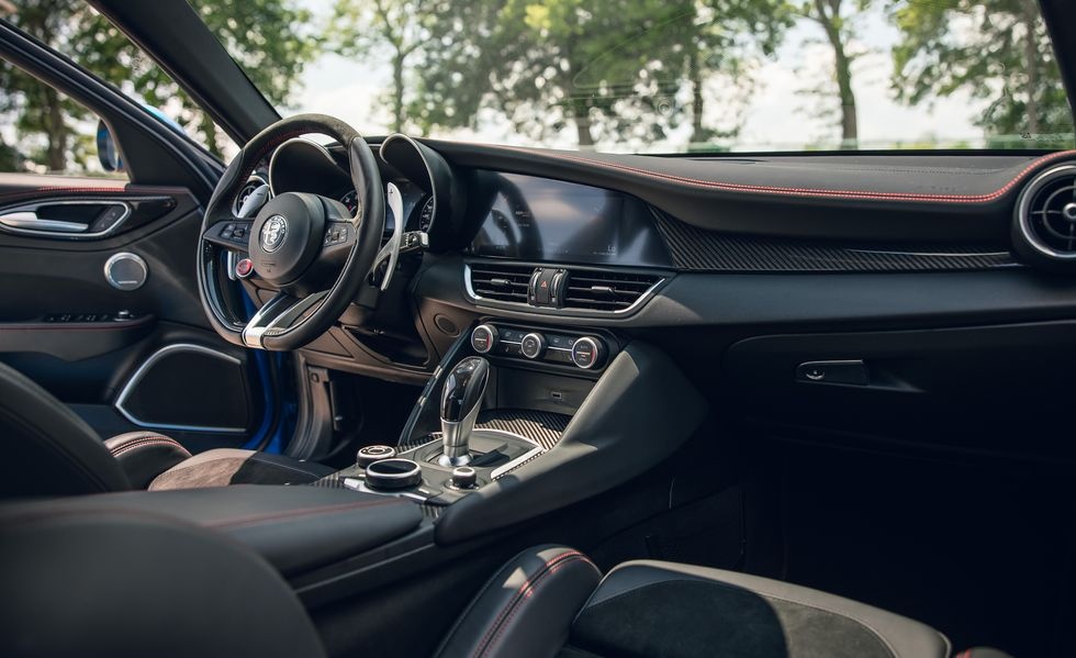 8 mau sedan hap dan nhat thi truong nam 2022 anh 40