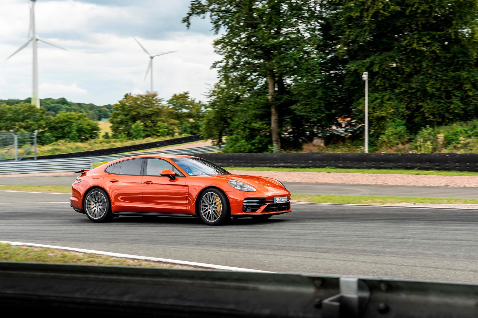 8 mau sedan hap dan nhat thi truong nam 2022 anh 33