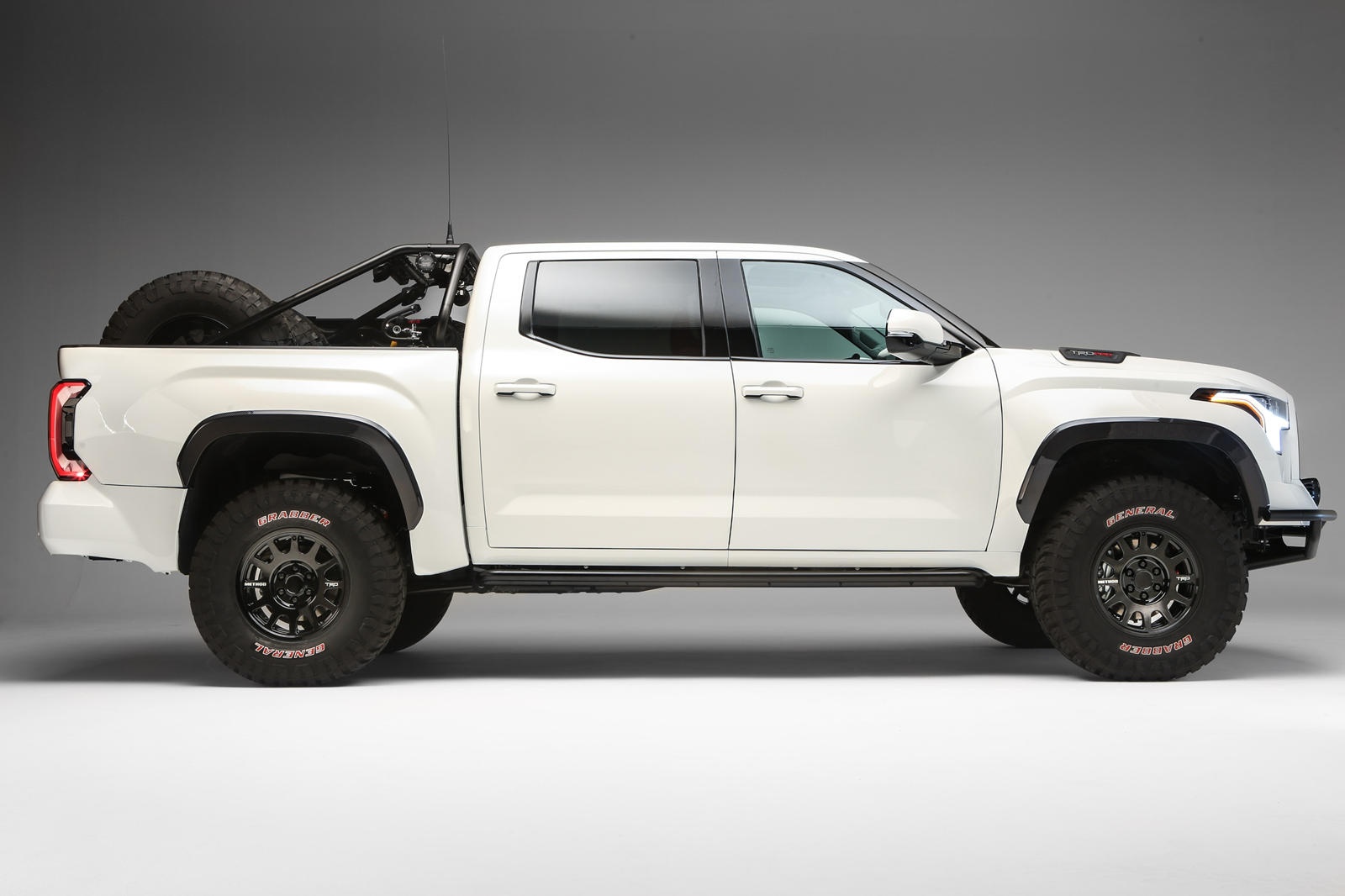 Toyota Tundra 2022 phong cách xe địa hình ảnh 4 Toyota Tundra 2022 phong cach xe dia hinh anh 4