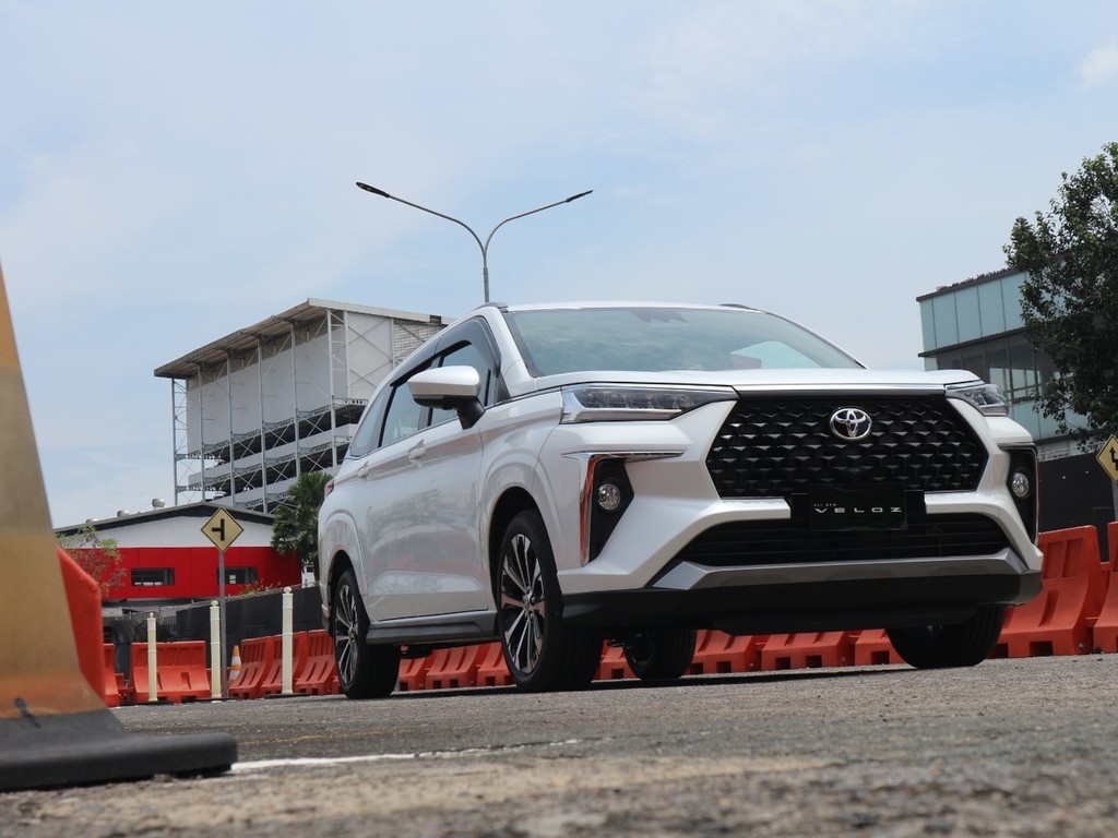 4 ưu điểm của Toyota Veloz so với Avanza đời cũ ảnh 3 4 uu diem cua Toyota Veloz so voi Avanza doi cu anh 3