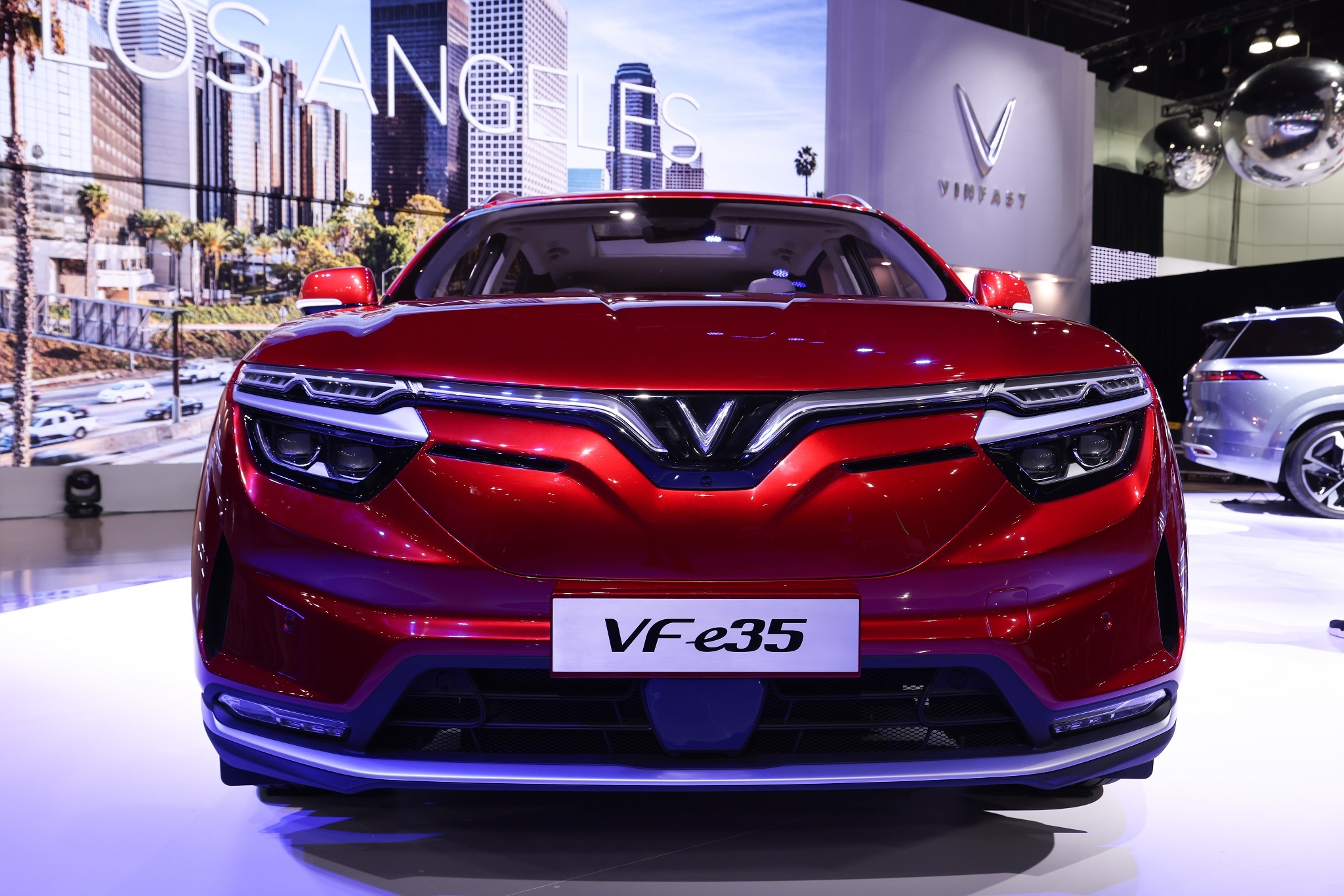 VinFast VF e35 có gì nổi bật trước đối thủ Tesla Model Y ảnh 1 VinFast VF e35 co gi noi bat truoc doi thu Tesla Model Y anh 1
